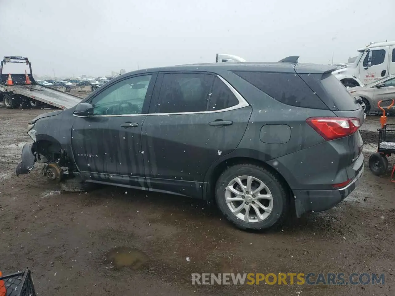 2 Photograph of a damaged car 3GNAXKEV0LS554627 CHEVROLET EQUINOX 2020