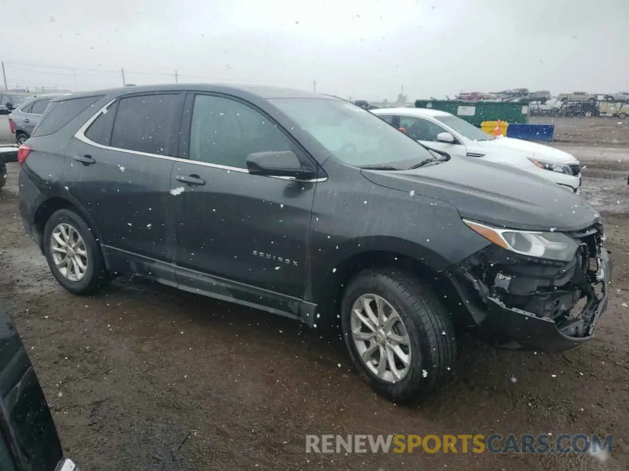 4 Photograph of a damaged car 3GNAXKEV0LS554627 CHEVROLET EQUINOX 2020
