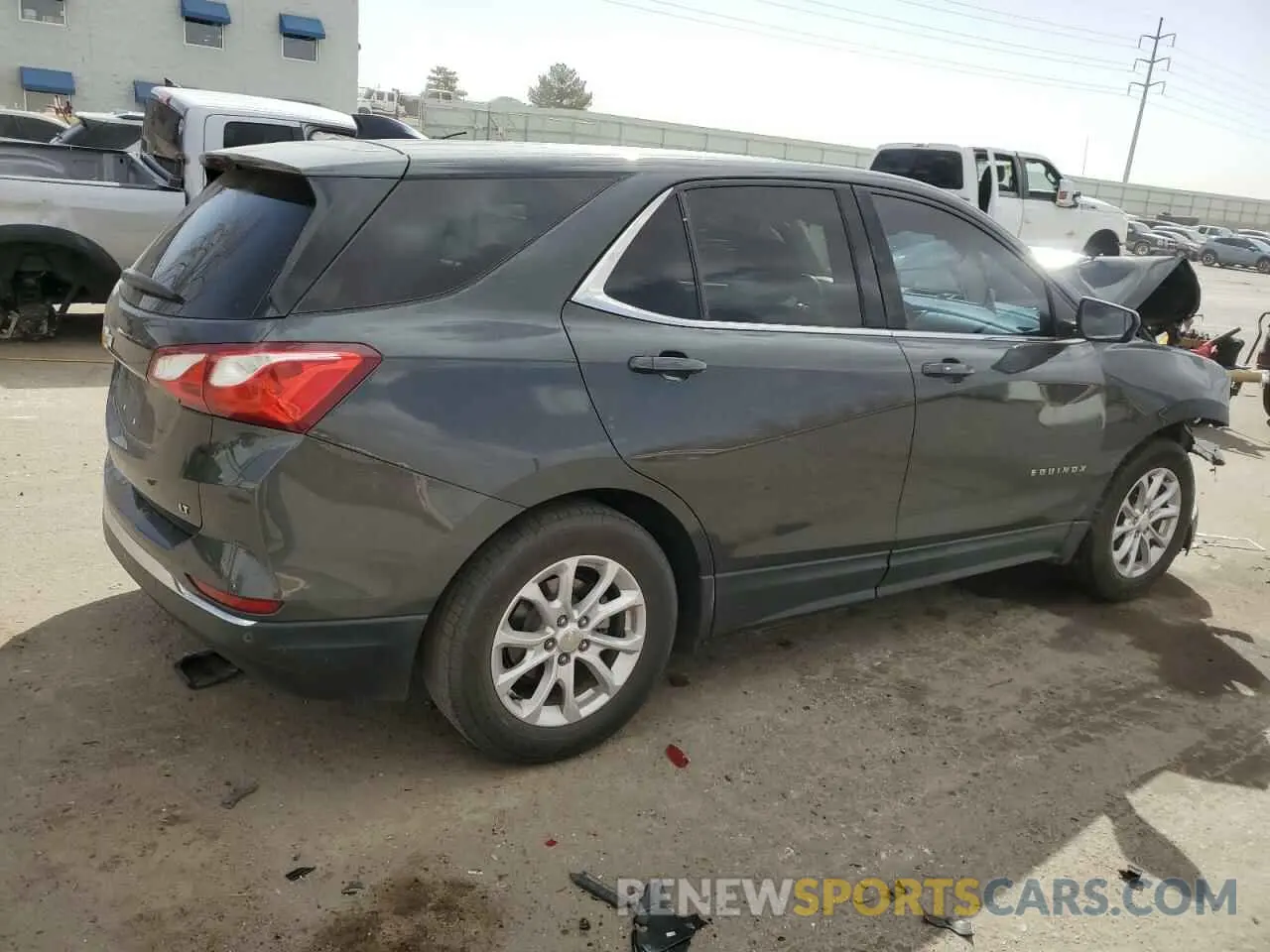 3 Photograph of a damaged car 3GNAXKEV0LS583867 CHEVROLET EQUINOX 2020