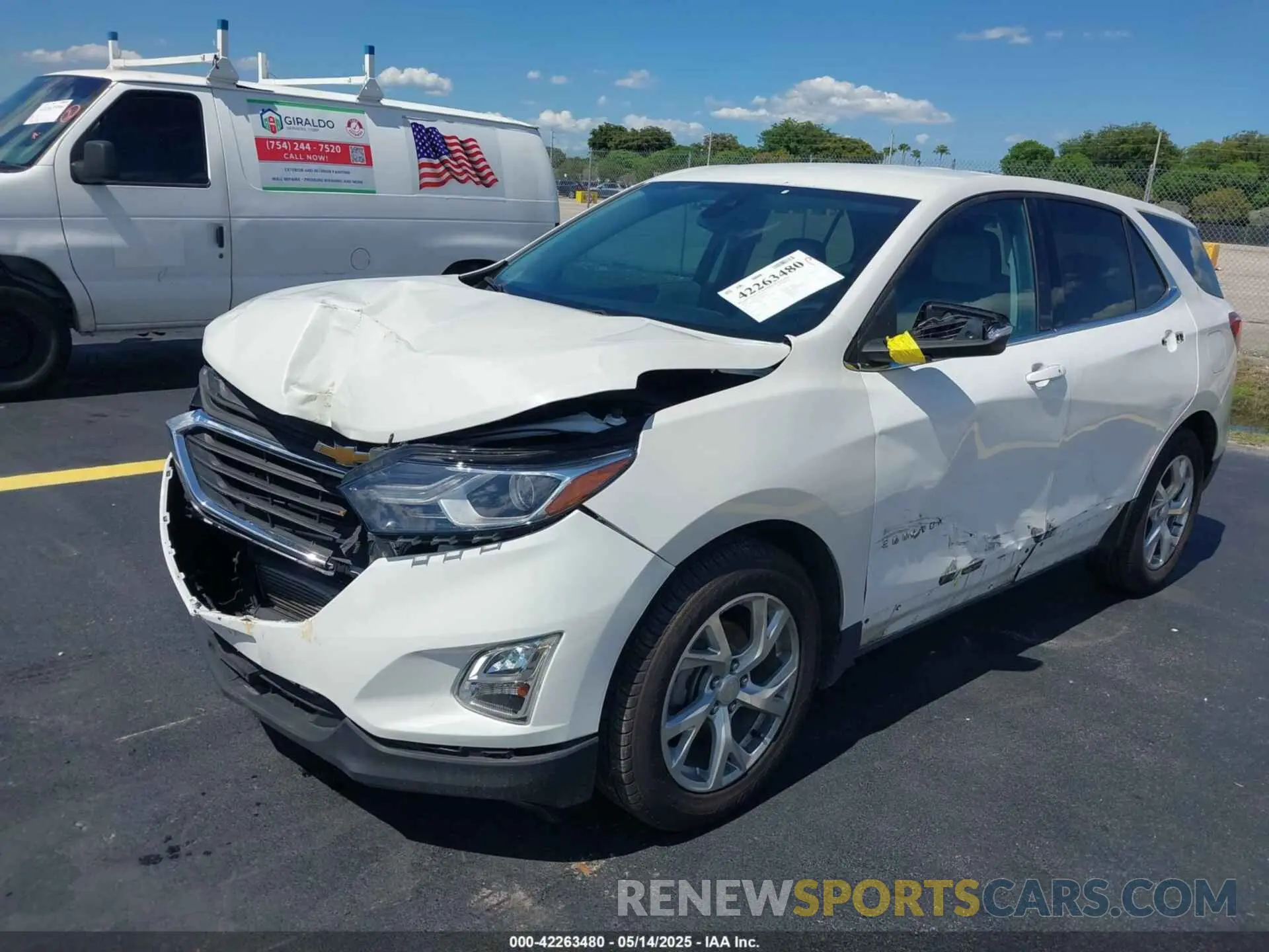 2 Photograph of a damaged car 3GNAXKEV0LS650936 CHEVROLET EQUINOX 2020