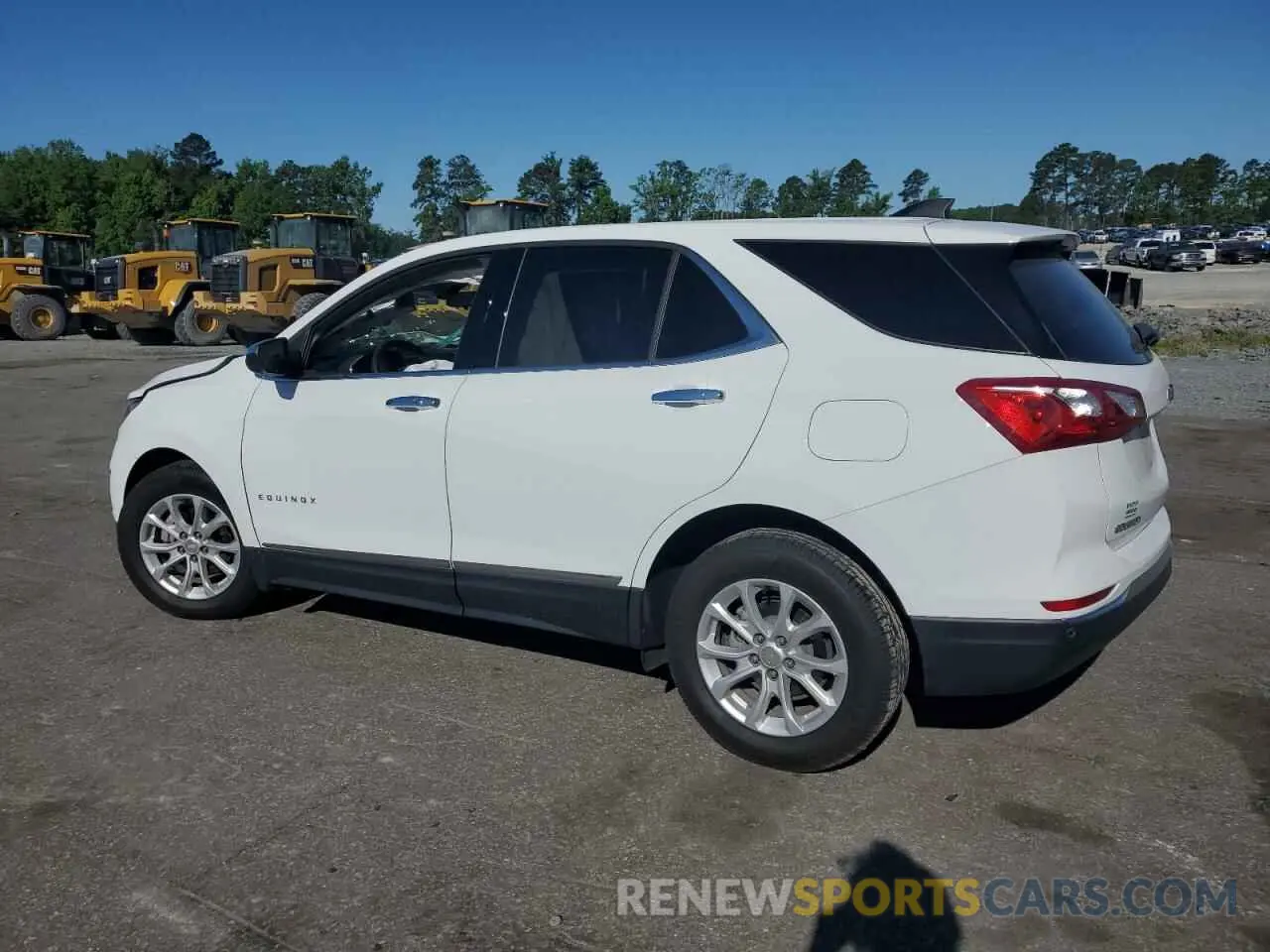 2 Photograph of a damaged car 3GNAXKEV0LS731032 CHEVROLET EQUINOX 2020
