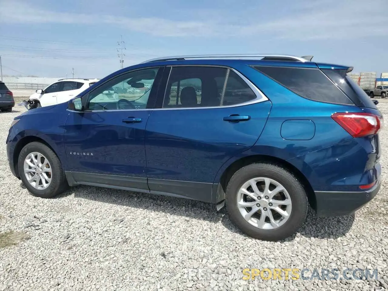 2 Photograph of a damaged car 3GNAXKEV1LL195475 CHEVROLET EQUINOX 2020