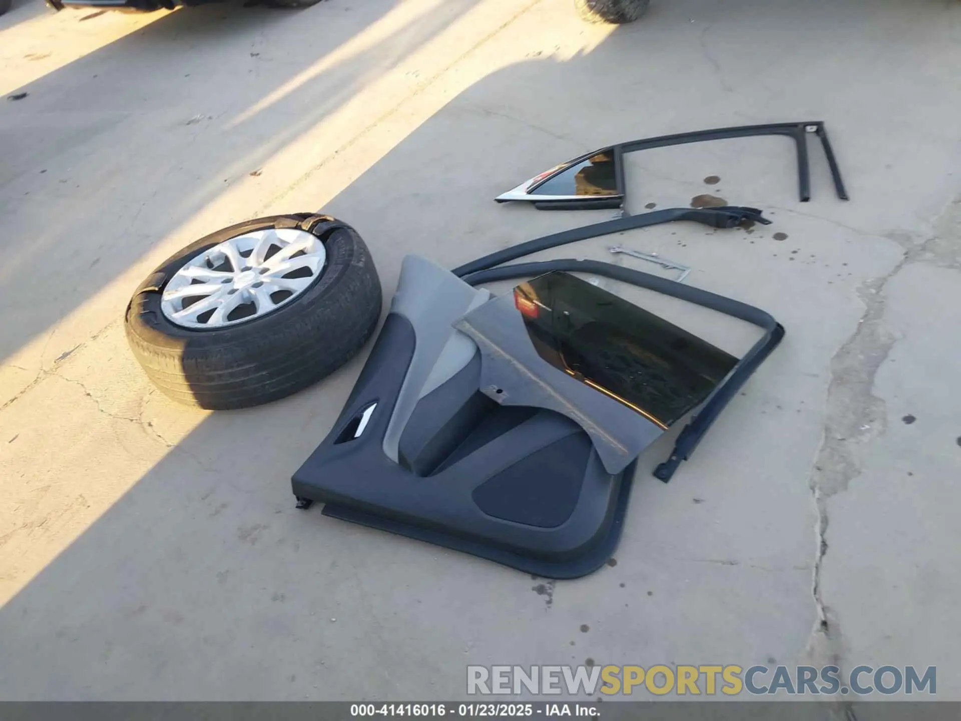 12 Photograph of a damaged car 3GNAXKEV1LL290926 CHEVROLET EQUINOX 2020