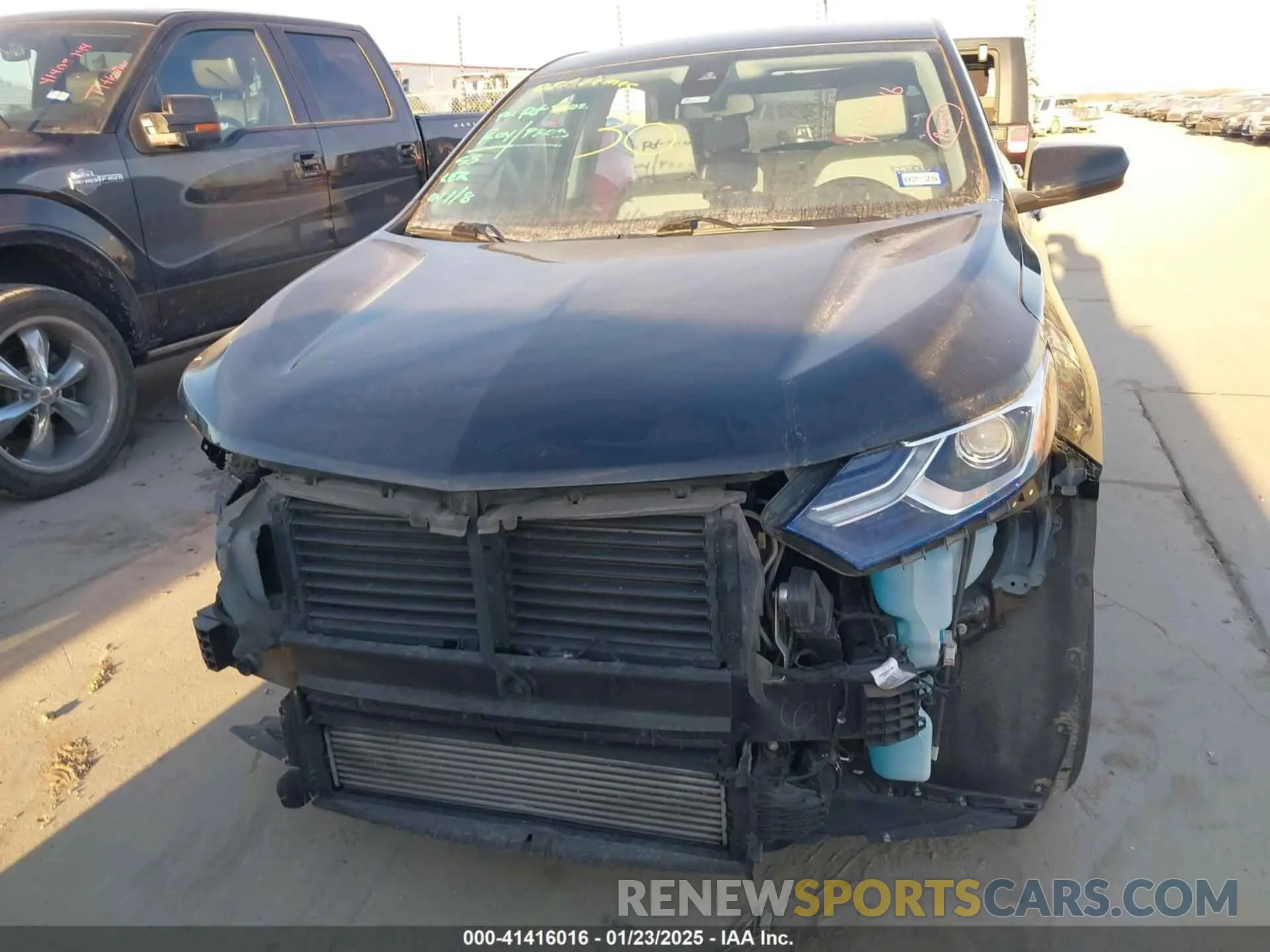 13 Photograph of a damaged car 3GNAXKEV1LL290926 CHEVROLET EQUINOX 2020