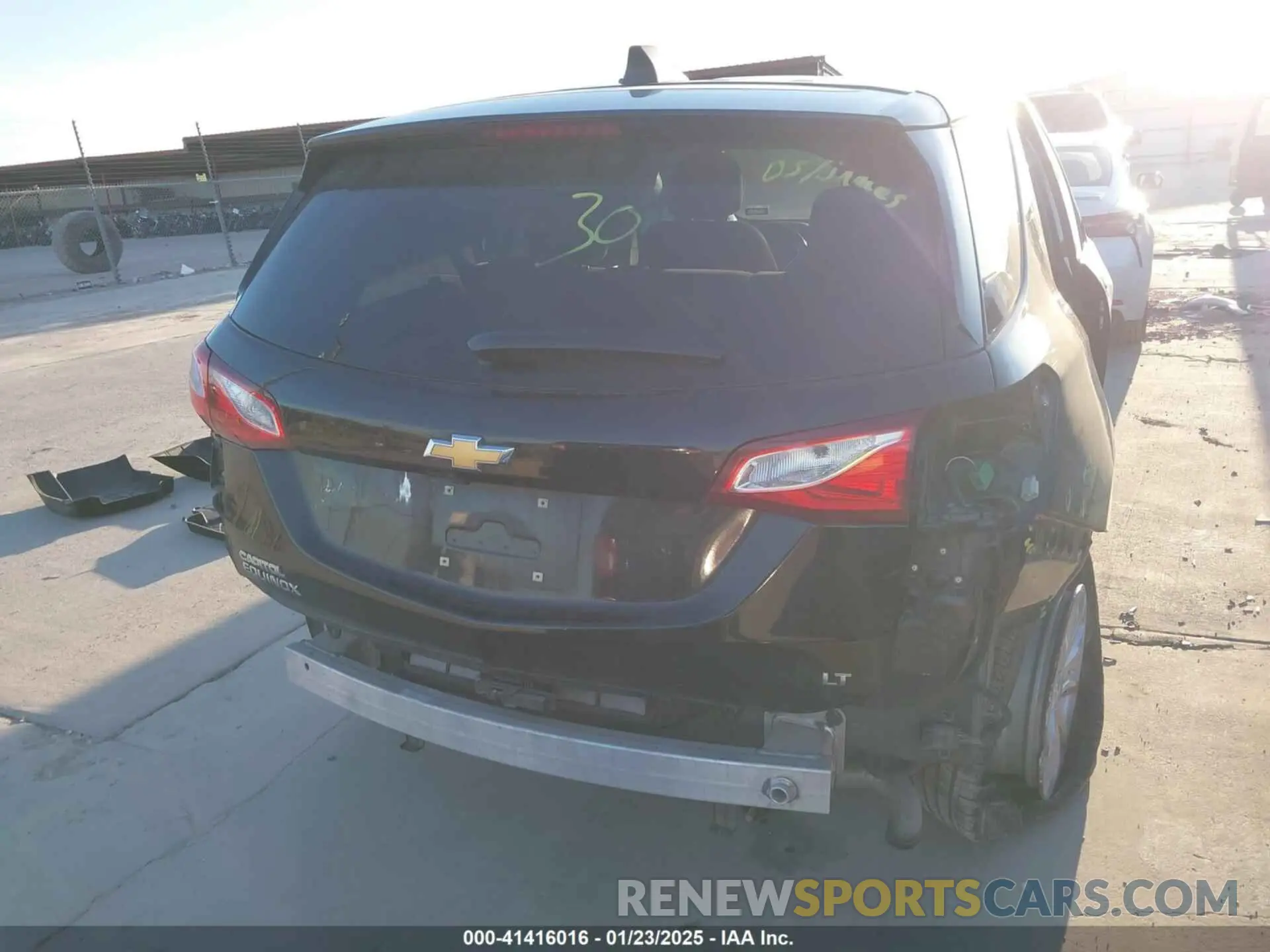 17 Photograph of a damaged car 3GNAXKEV1LL290926 CHEVROLET EQUINOX 2020