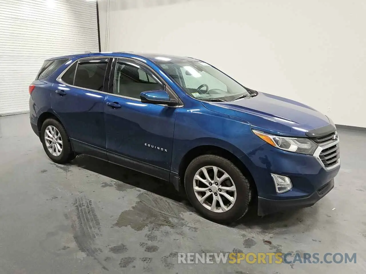 4 Photograph of a damaged car 3GNAXKEV1LL343205 CHEVROLET EQUINOX 2020
