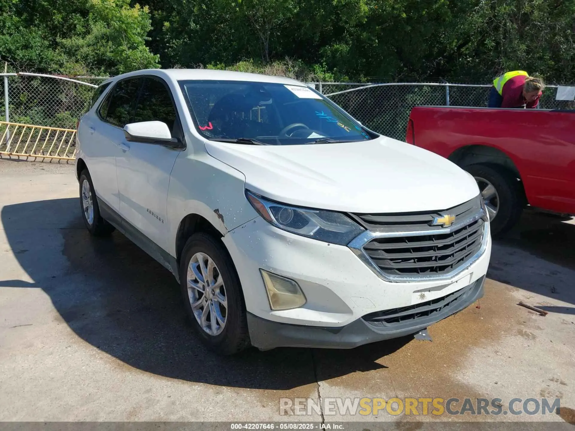 1 Photograph of a damaged car 3GNAXKEV1LS509373 CHEVROLET EQUINOX 2020