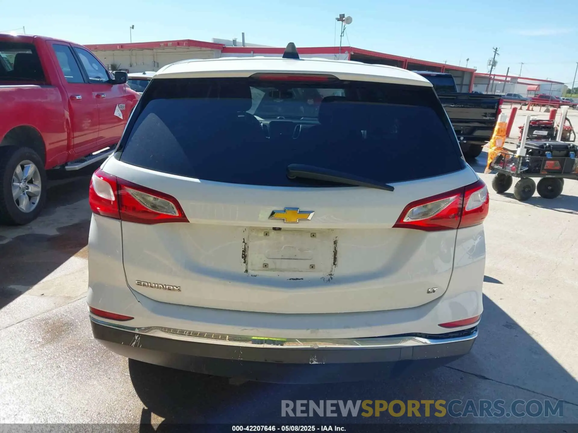 16 Photograph of a damaged car 3GNAXKEV1LS509373 CHEVROLET EQUINOX 2020