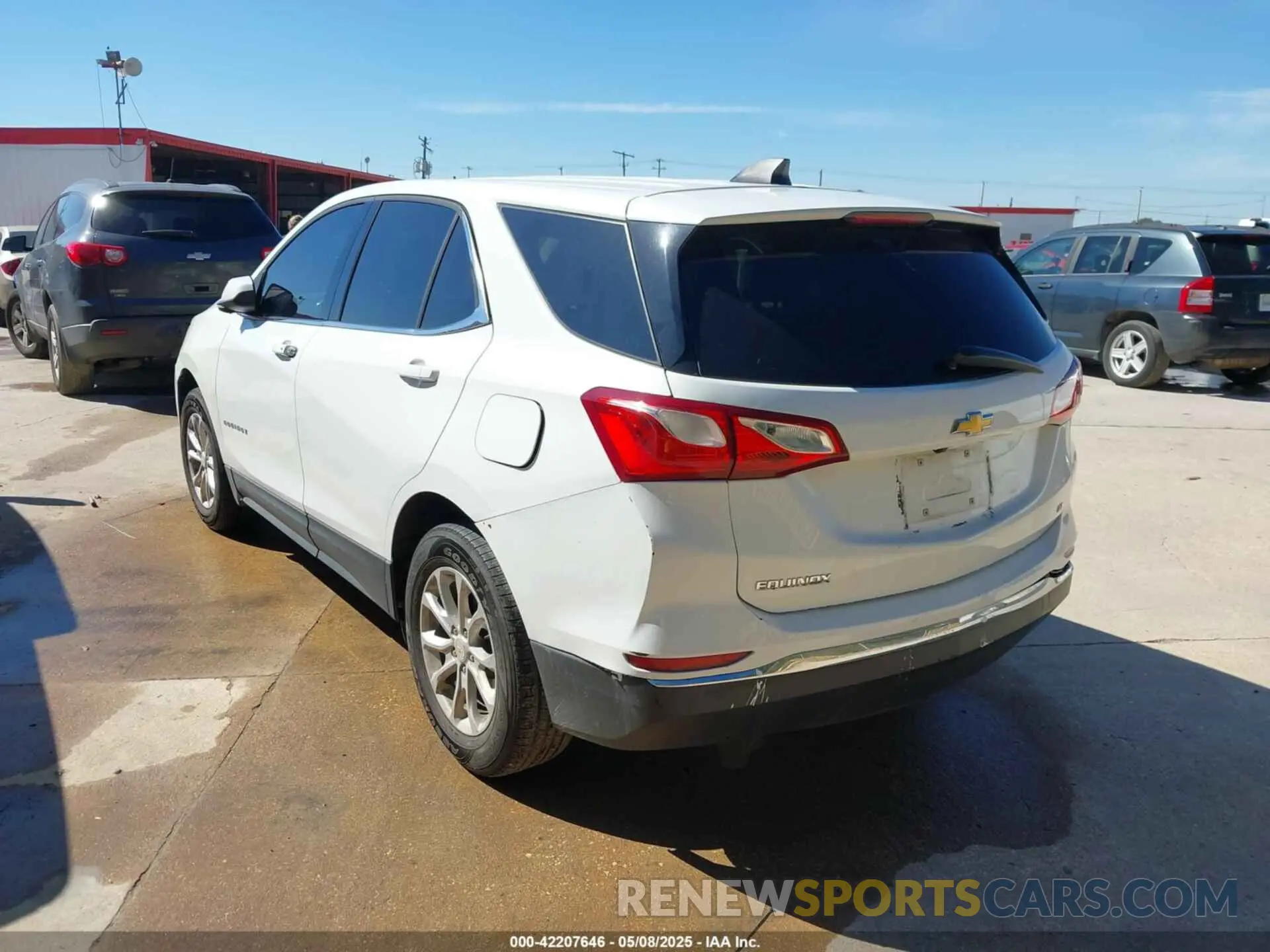 3 Photograph of a damaged car 3GNAXKEV1LS509373 CHEVROLET EQUINOX 2020