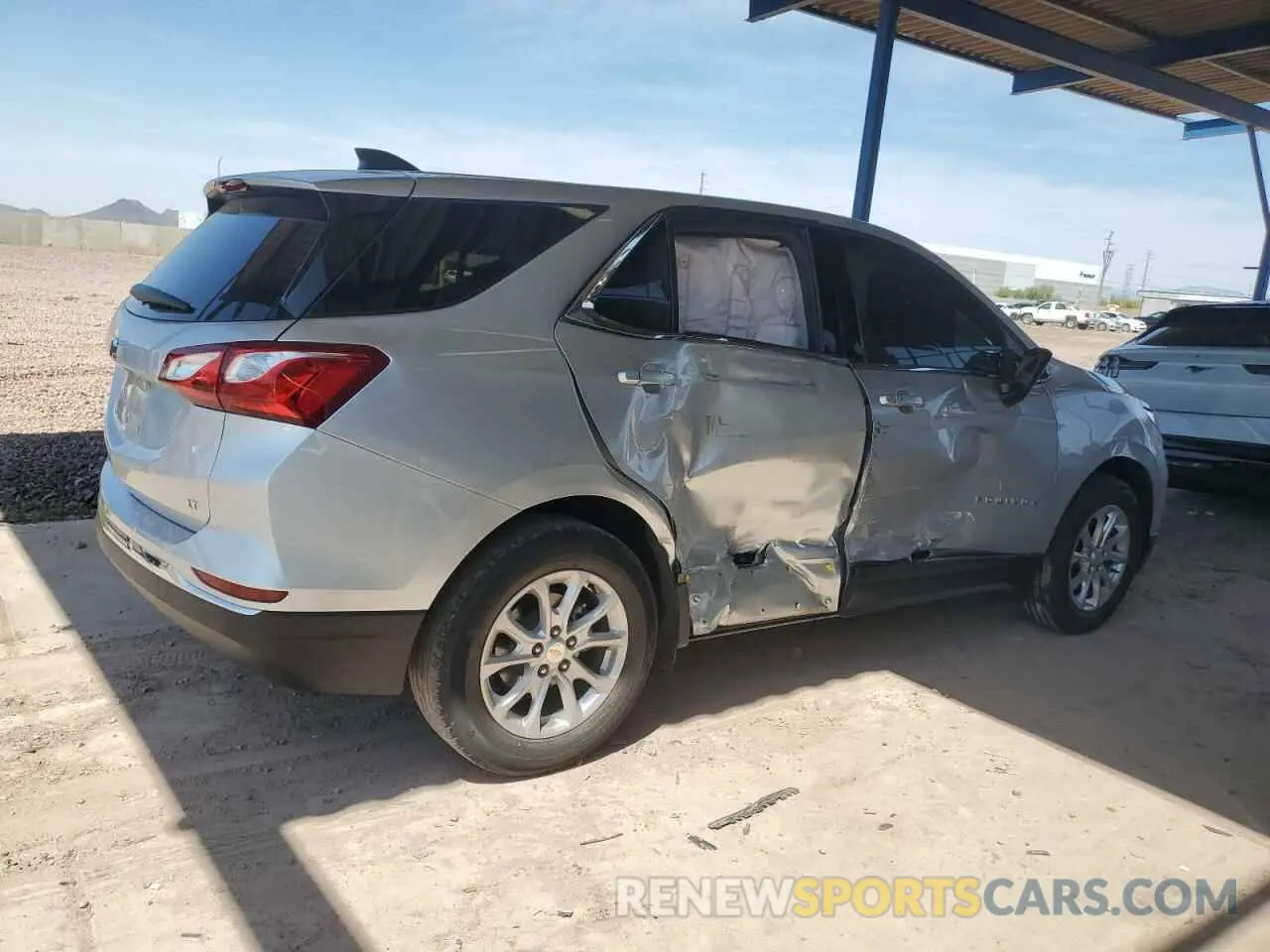 3 Photograph of a damaged car 3GNAXKEV1LS620487 CHEVROLET EQUINOX 2020