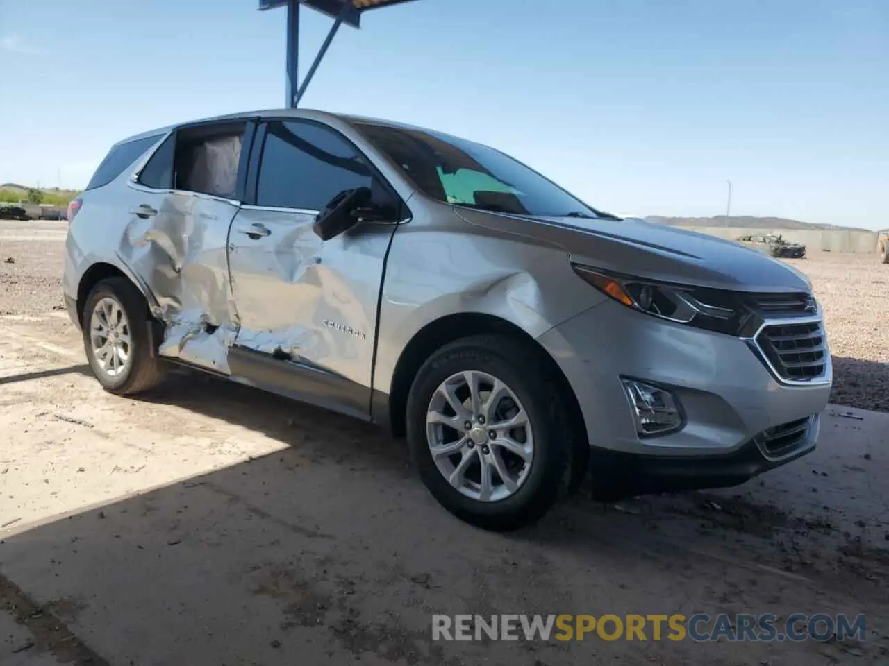 4 Photograph of a damaged car 3GNAXKEV1LS620487 CHEVROLET EQUINOX 2020