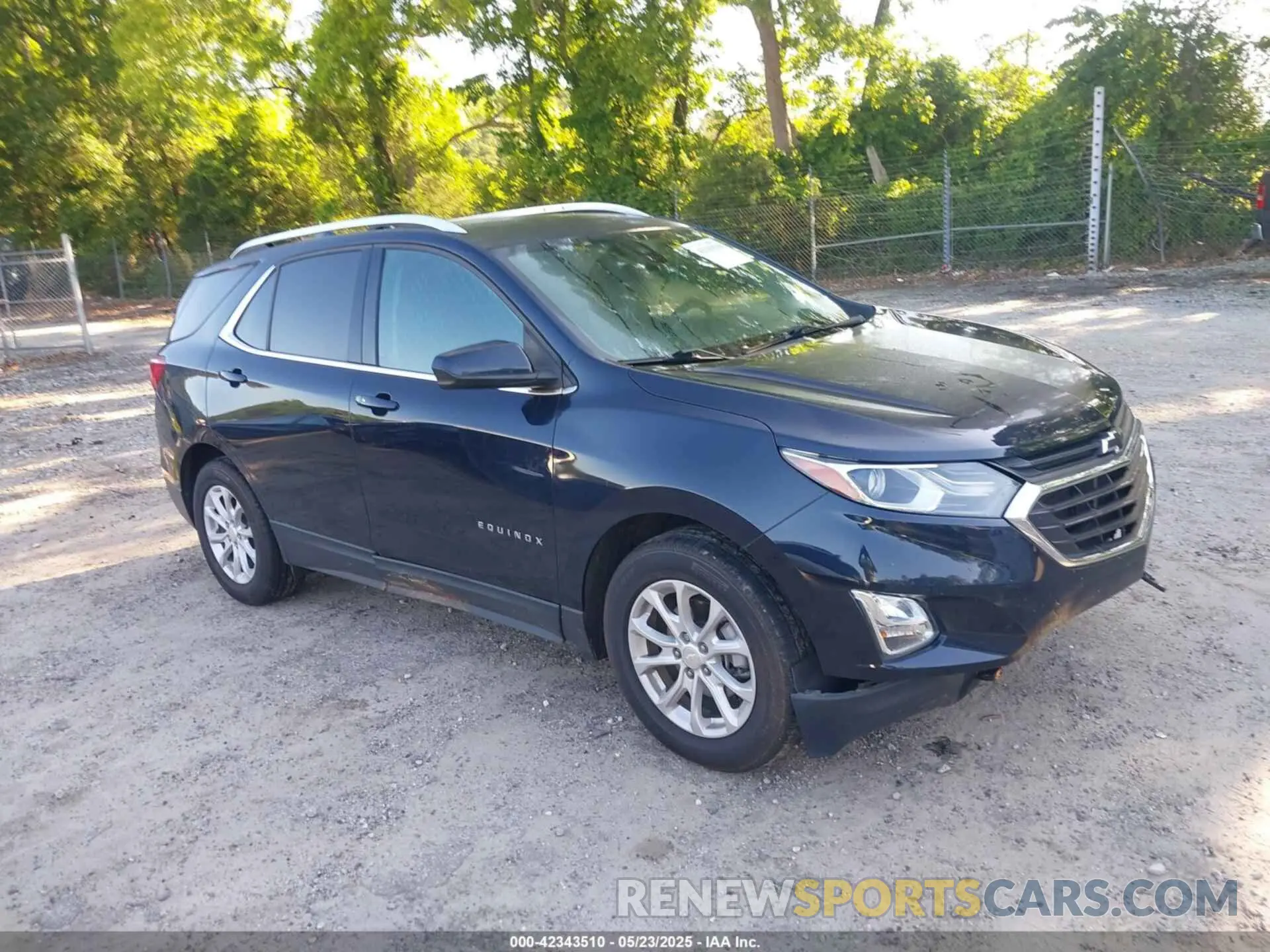 1 Photograph of a damaged car 3GNAXKEV1LS736546 CHEVROLET EQUINOX 2020