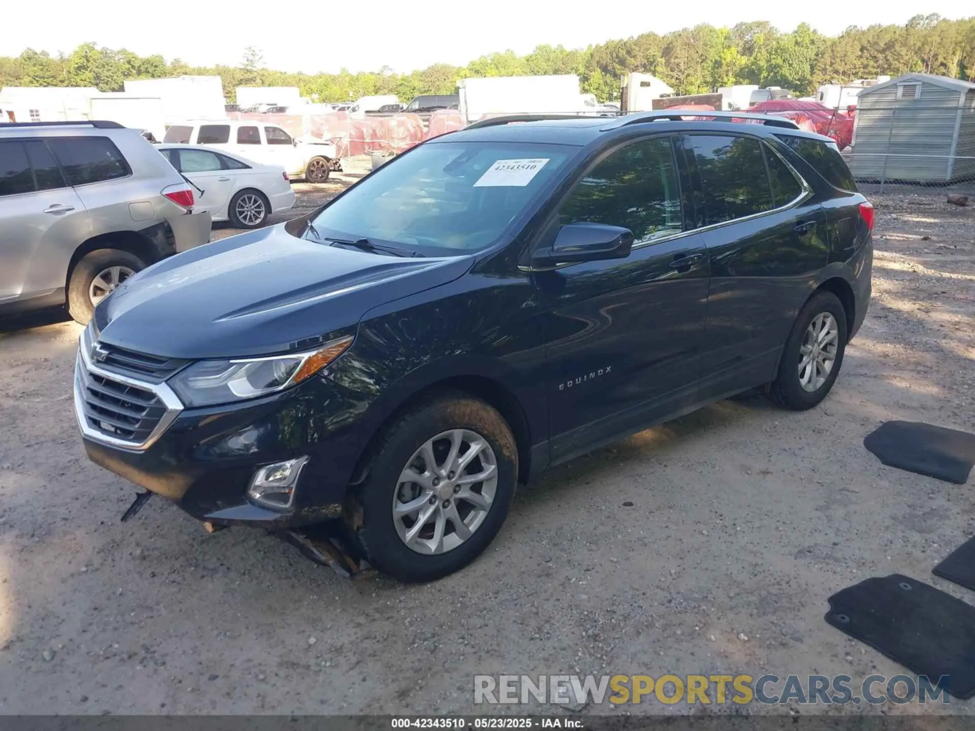 2 Photograph of a damaged car 3GNAXKEV1LS736546 CHEVROLET EQUINOX 2020