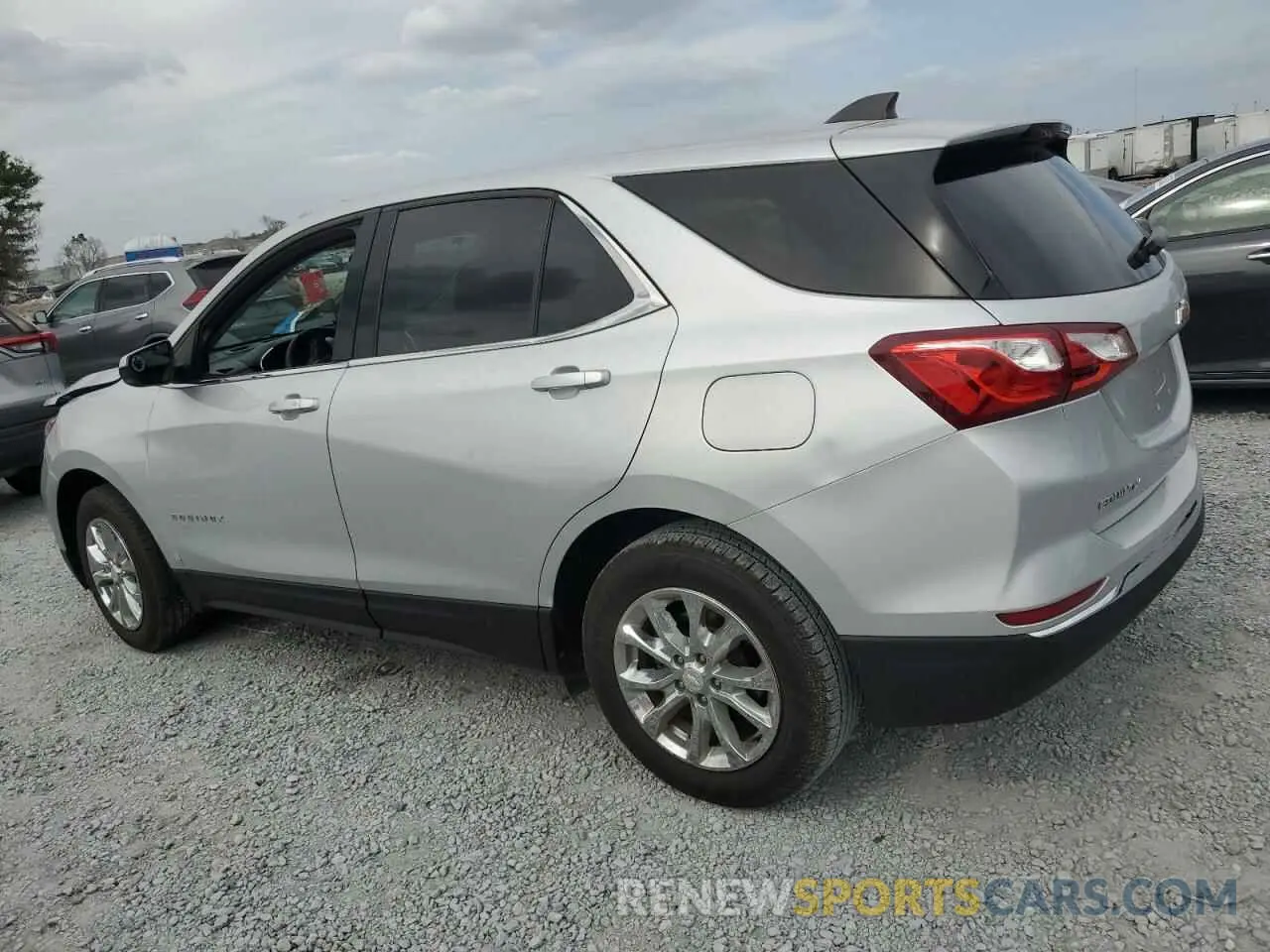 2 Photograph of a damaged car 3GNAXKEV2LS529597 CHEVROLET EQUINOX 2020