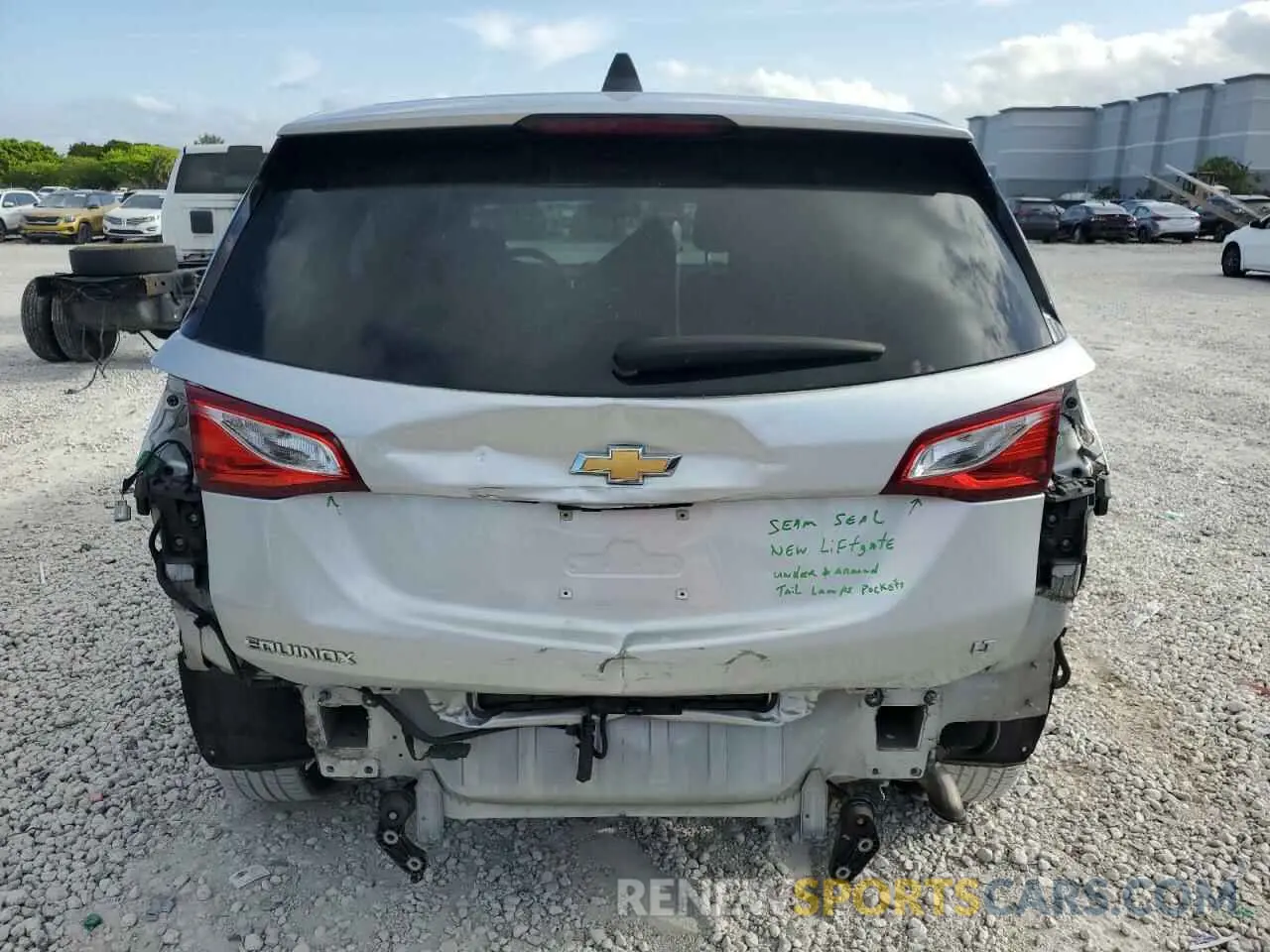 6 Photograph of a damaged car 3GNAXKEV2LS737690 CHEVROLET EQUINOX 2020