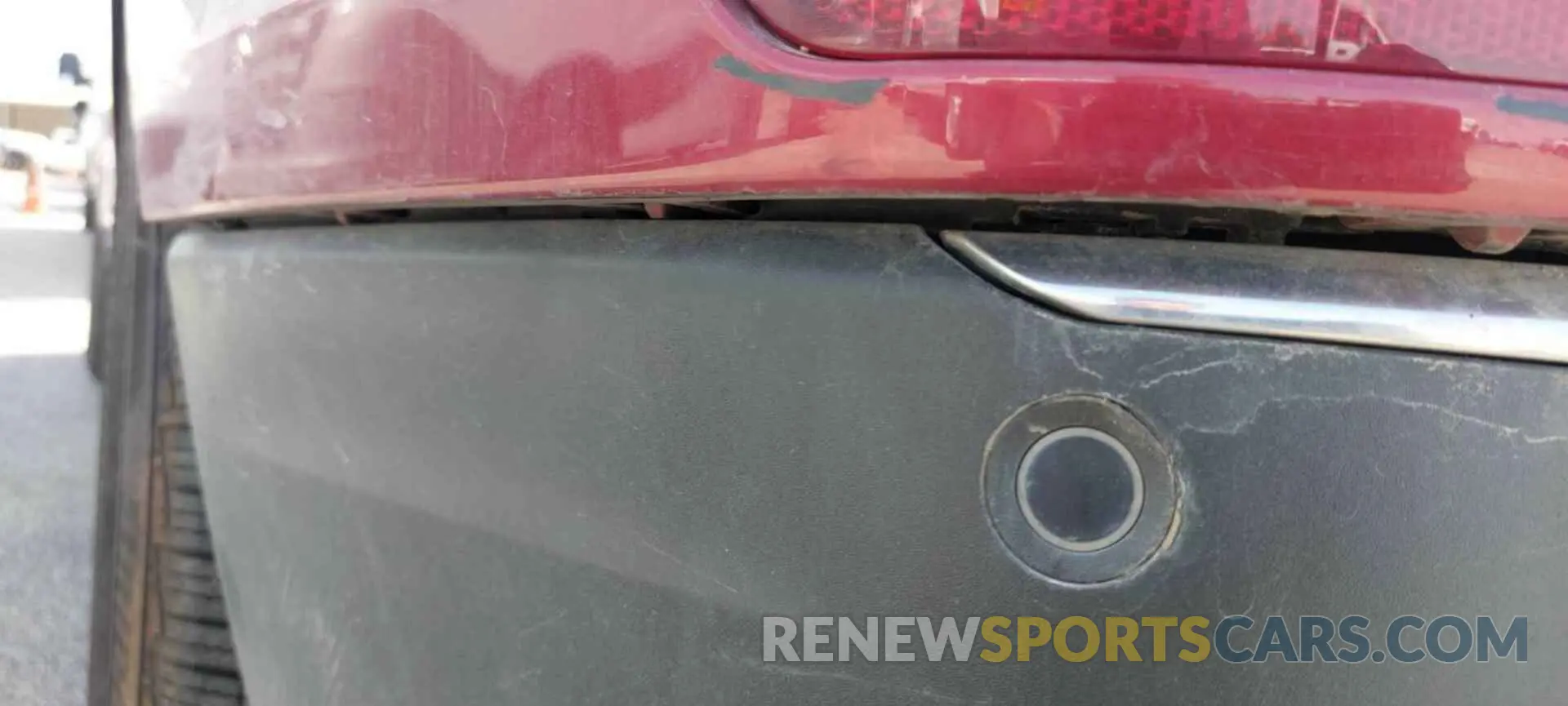 2 Photograph of a damaged car 3GNAXKEV3LL251576 CHEVROLET EQUINOX 2020