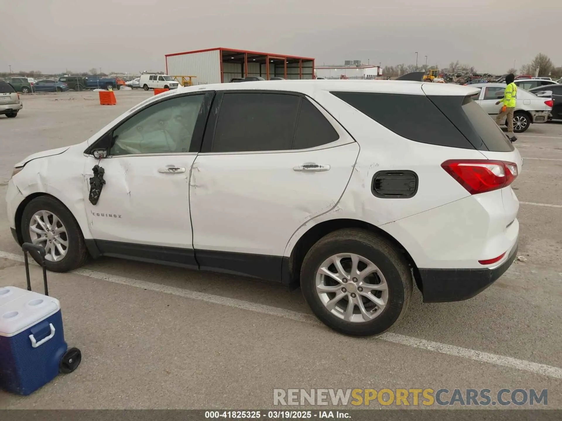 14 Photograph of a damaged car 3GNAXKEV3LL274582 CHEVROLET EQUINOX 2020