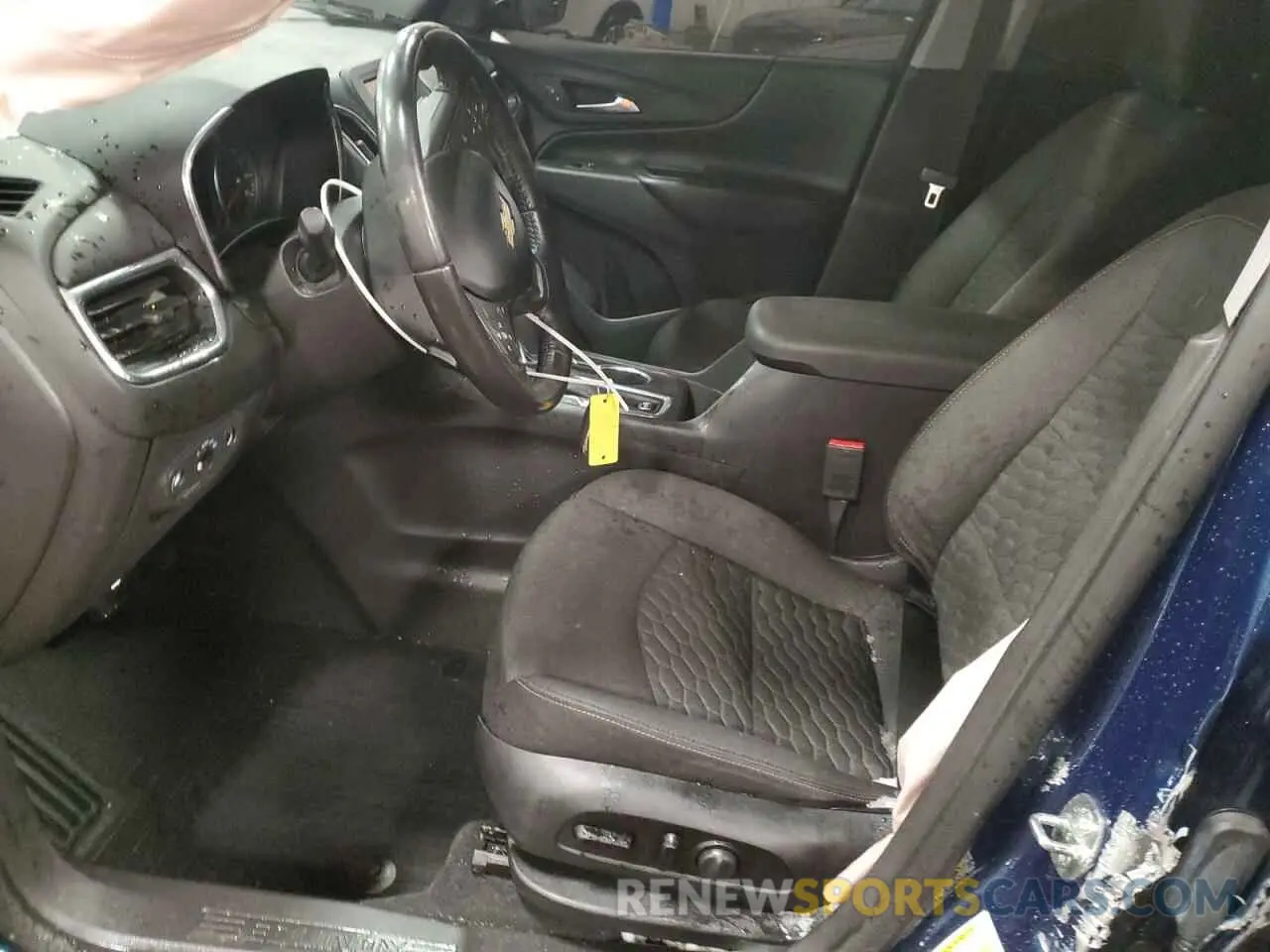 7 Photograph of a damaged car 3GNAXKEV3LL334845 CHEVROLET EQUINOX 2020