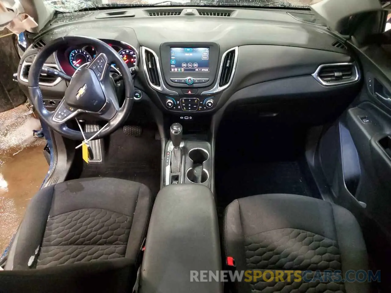 8 Photograph of a damaged car 3GNAXKEV3LL334845 CHEVROLET EQUINOX 2020