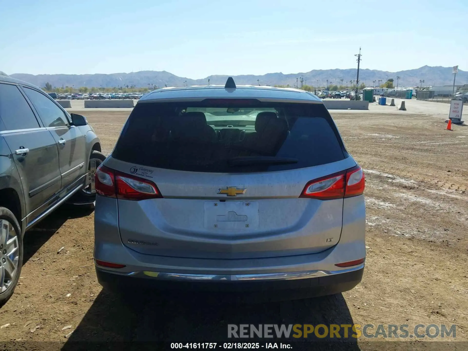 16 Photograph of a damaged car 3GNAXKEV3LS606963 CHEVROLET EQUINOX 2020