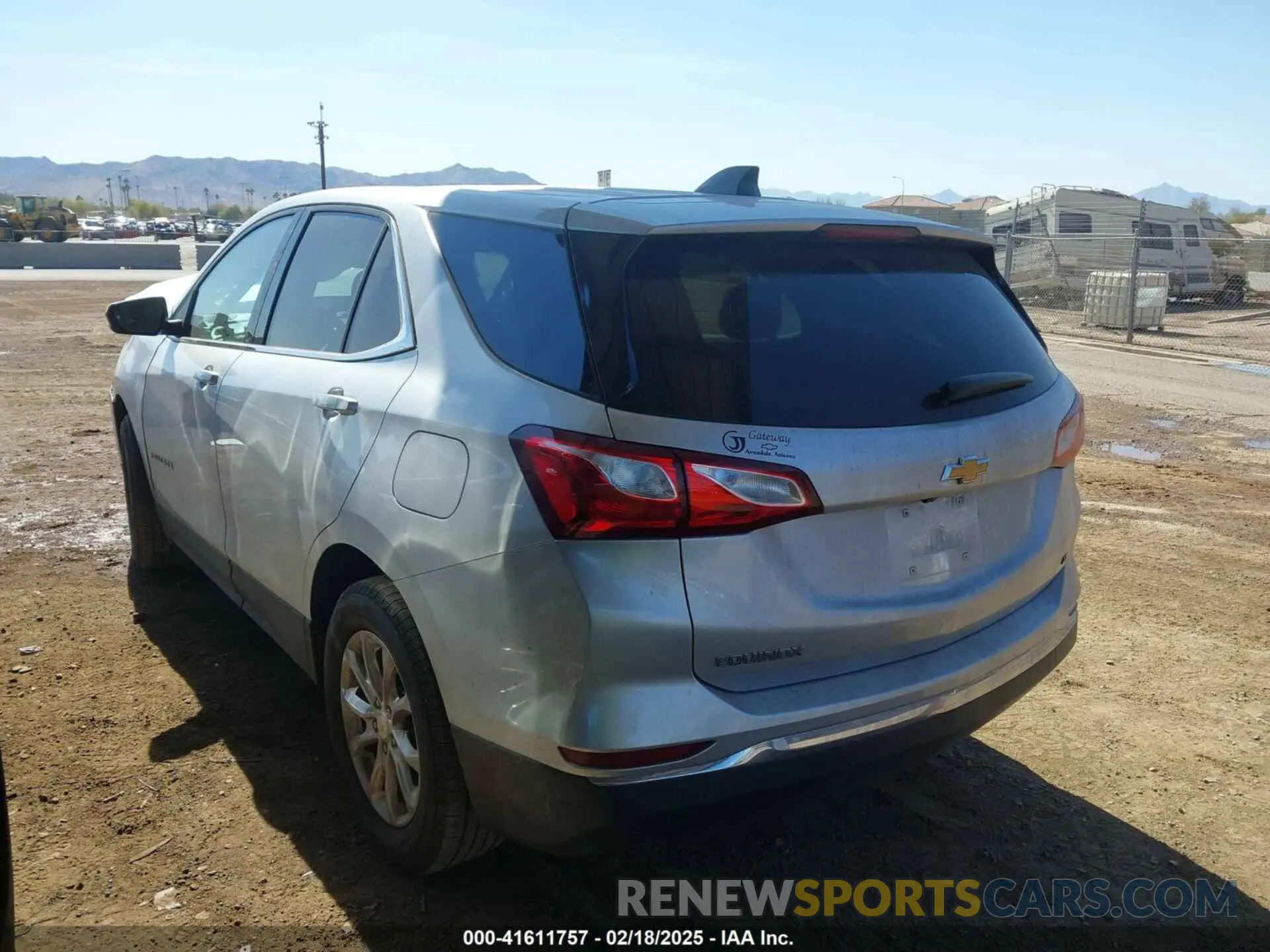 3 Photograph of a damaged car 3GNAXKEV3LS606963 CHEVROLET EQUINOX 2020