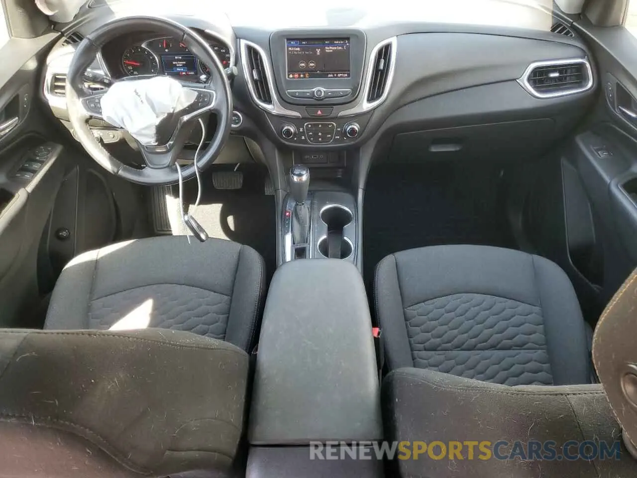 8 Photograph of a damaged car 3GNAXKEV3LS667505 CHEVROLET EQUINOX 2020
