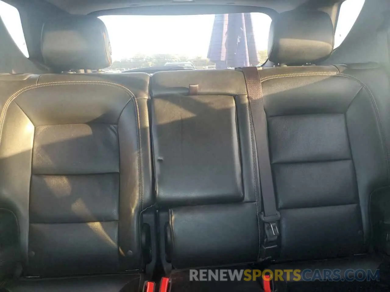 10 Photograph of a damaged car 3GNAXKEV3LS715584 CHEVROLET EQUINOX 2020
