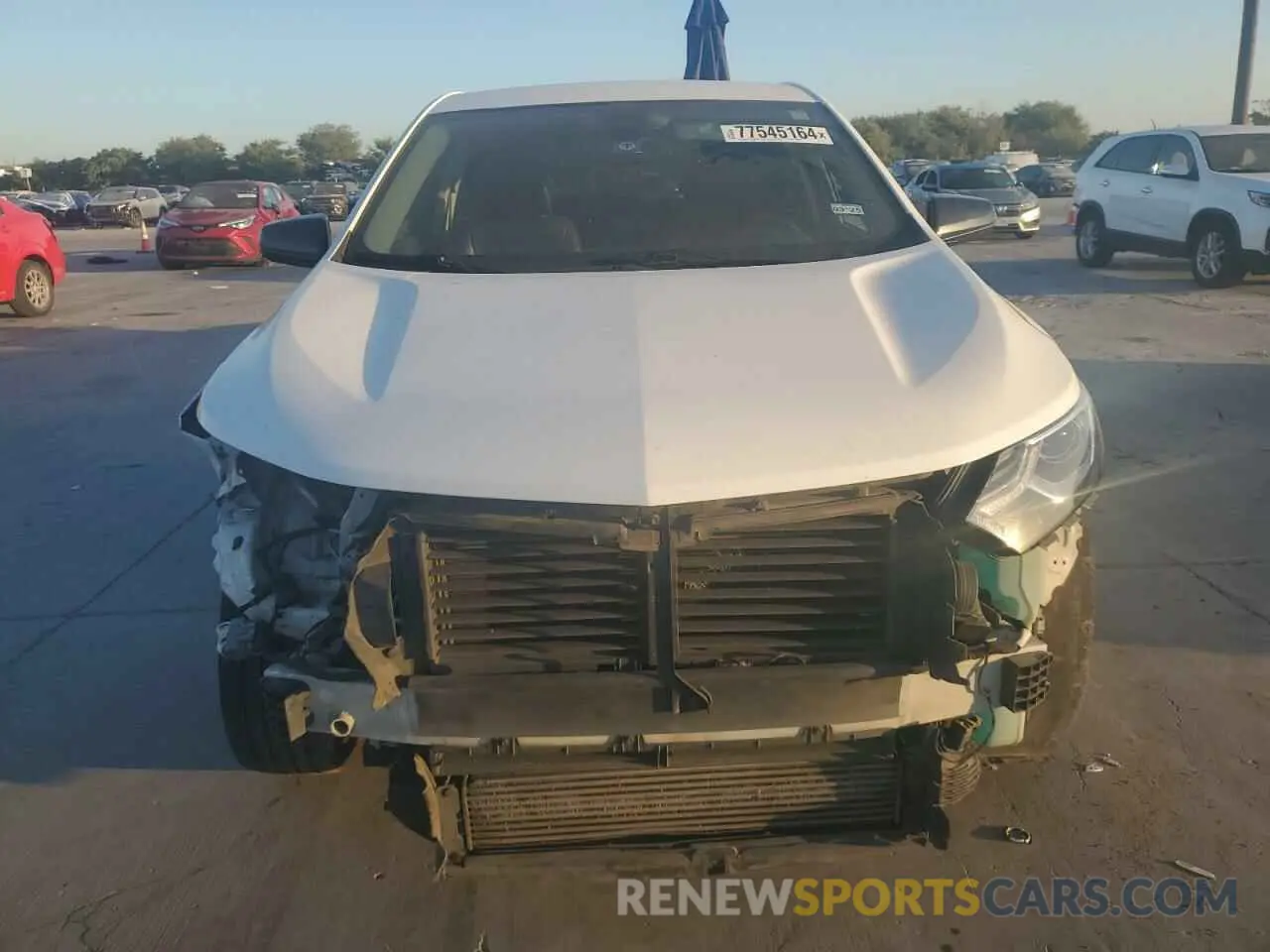 5 Photograph of a damaged car 3GNAXKEV3LS715584 CHEVROLET EQUINOX 2020