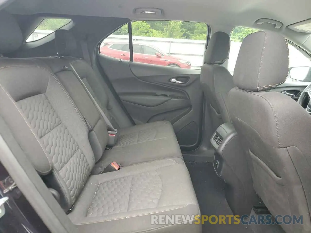 11 Photograph of a damaged car 3GNAXKEV4LS501445 CHEVROLET EQUINOX 2020
