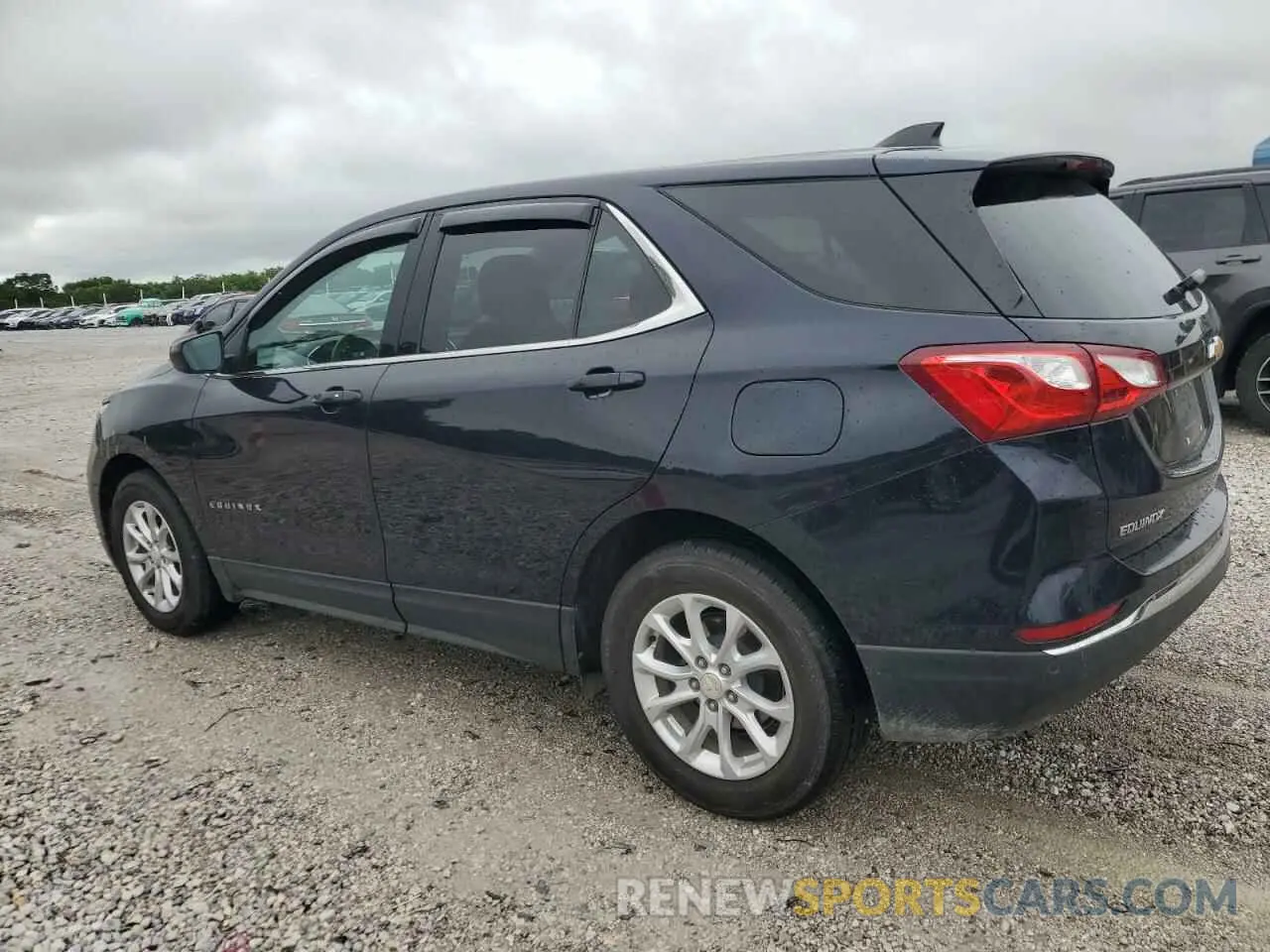 2 Photograph of a damaged car 3GNAXKEV4LS501445 CHEVROLET EQUINOX 2020