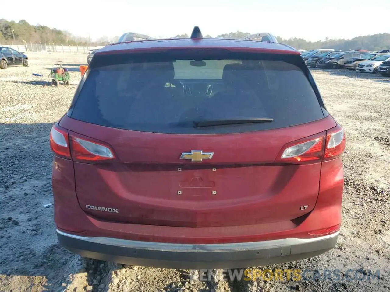 6 Photograph of a damaged car 3GNAXKEV4LS510856 CHEVROLET EQUINOX 2020