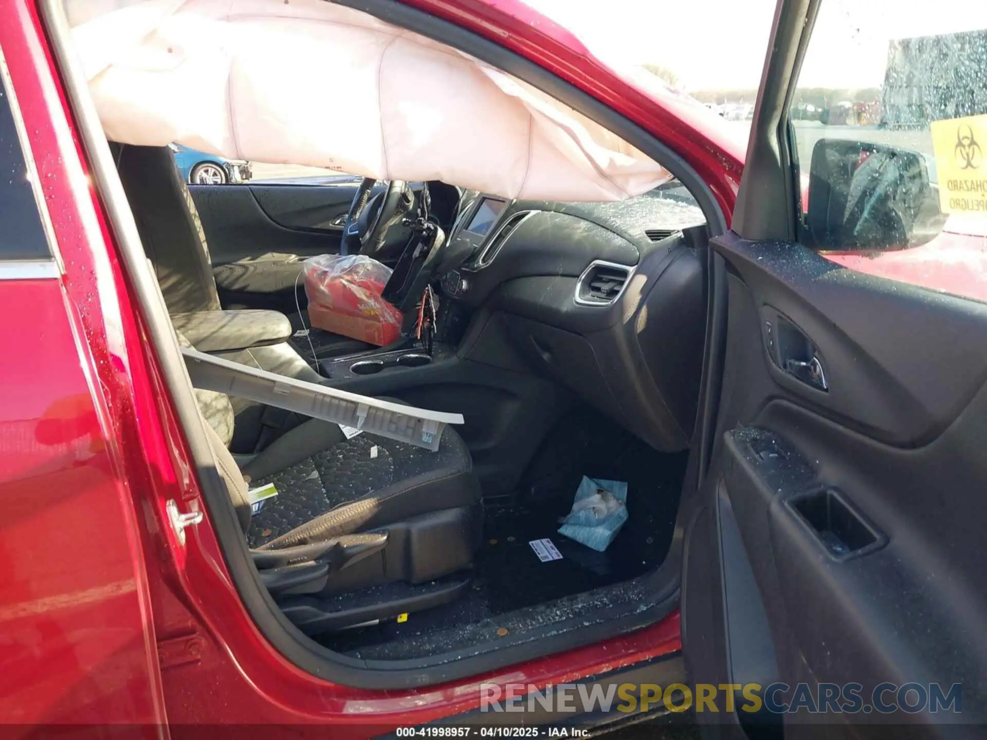 5 Photograph of a damaged car 3GNAXKEV4LS525826 CHEVROLET EQUINOX 2020