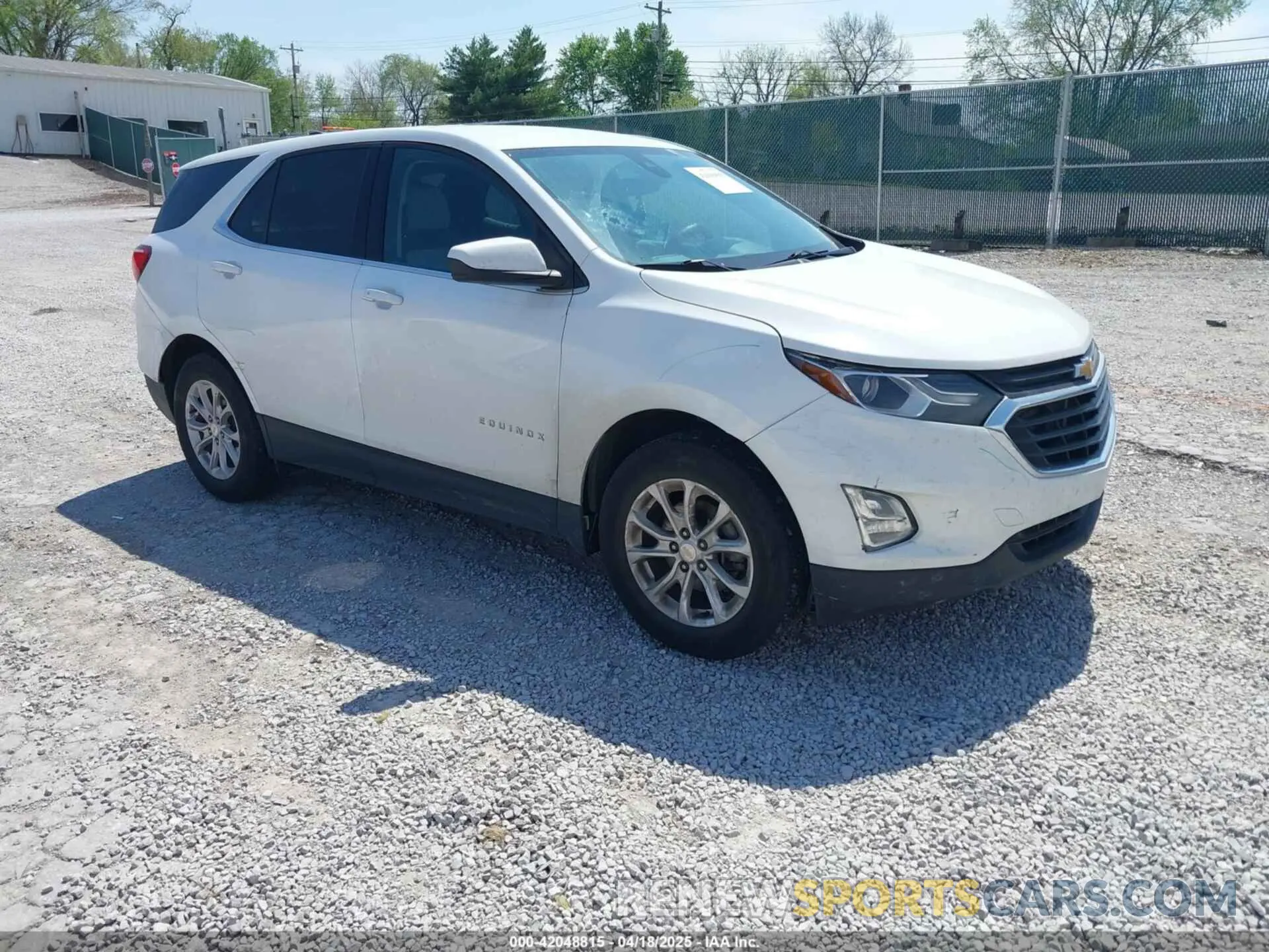 1 Photograph of a damaged car 3GNAXKEV4LS526684 CHEVROLET EQUINOX 2020