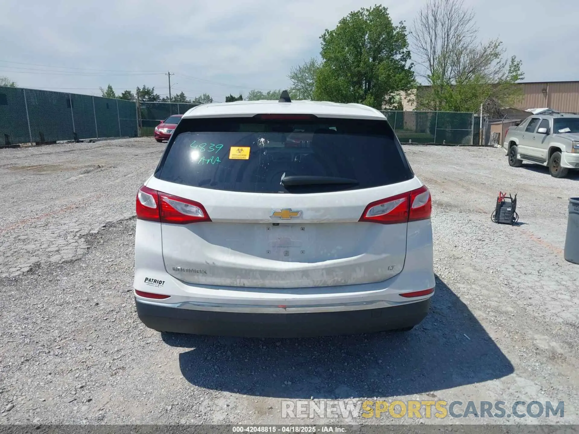 16 Photograph of a damaged car 3GNAXKEV4LS526684 CHEVROLET EQUINOX 2020