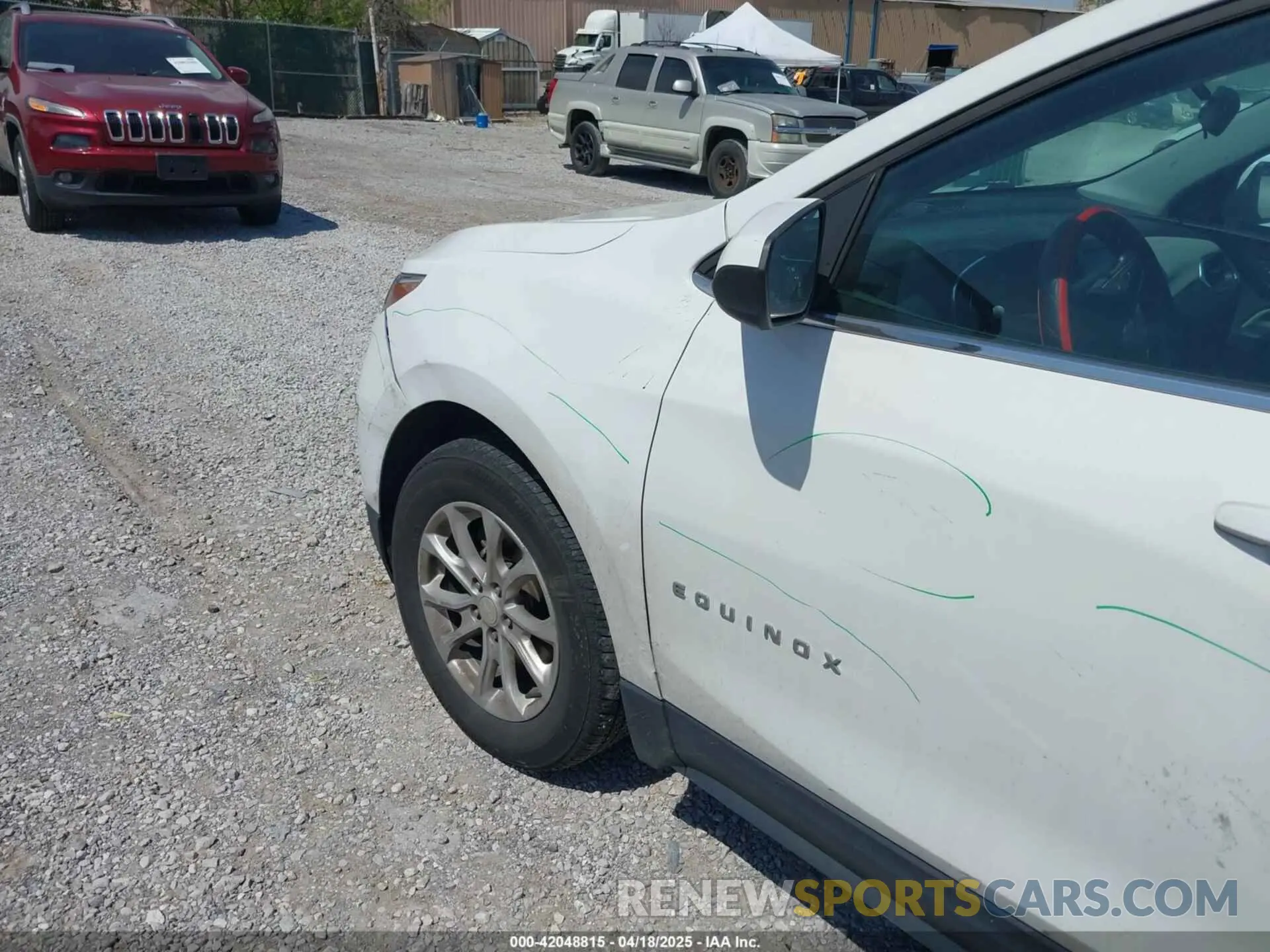 6 Photograph of a damaged car 3GNAXKEV4LS526684 CHEVROLET EQUINOX 2020