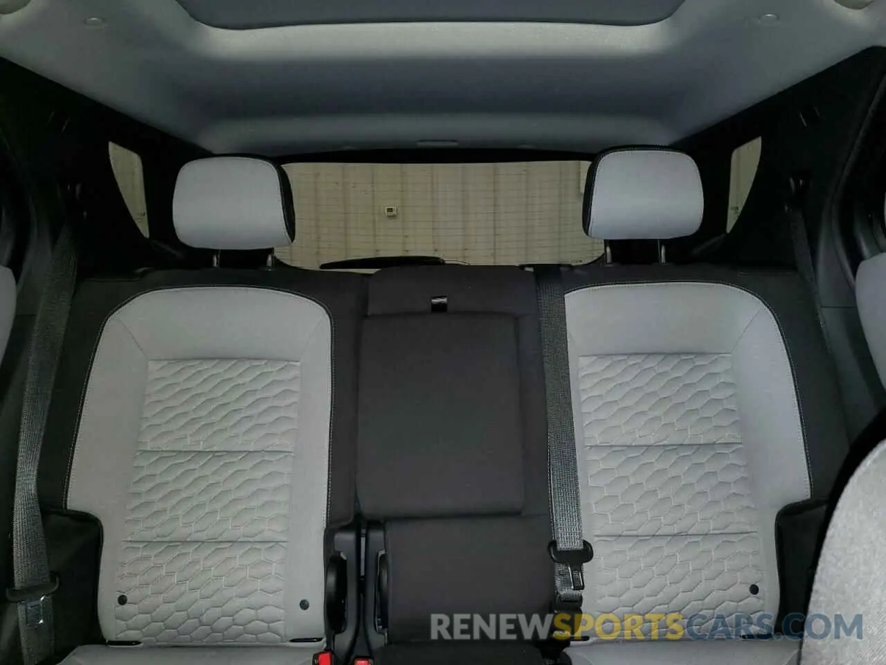 10 Photograph of a damaged car 3GNAXKEV4LS544814 CHEVROLET EQUINOX 2020
