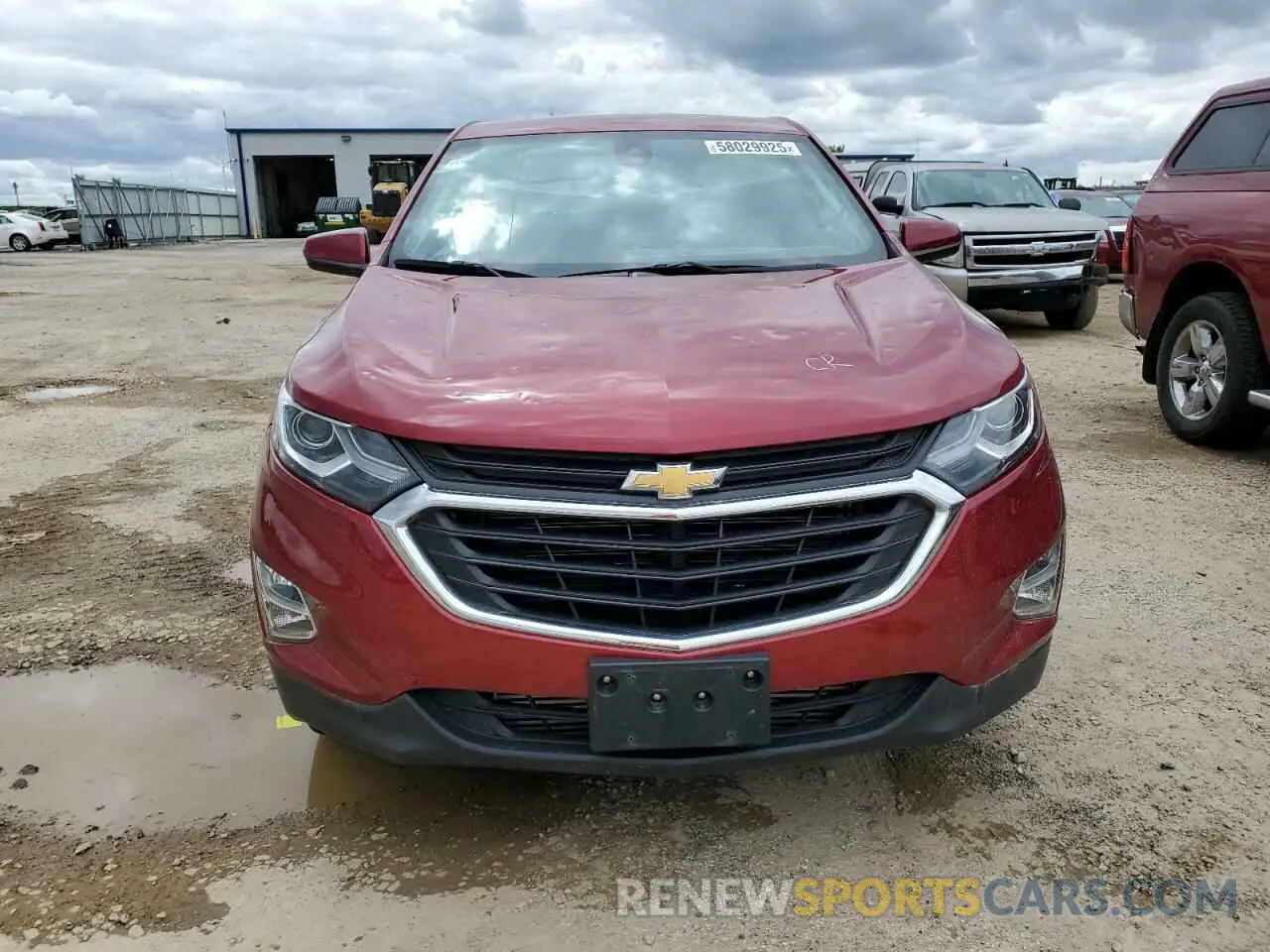 5 Photograph of a damaged car 3GNAXKEV4LS564366 CHEVROLET EQUINOX 2020