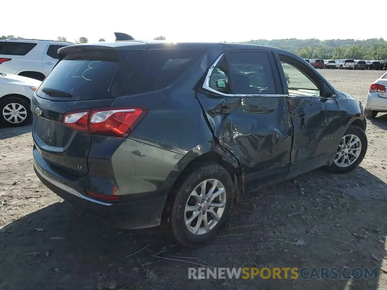 3 Photograph of a damaged car 3GNAXKEV4LS578218 CHEVROLET EQUINOX 2020