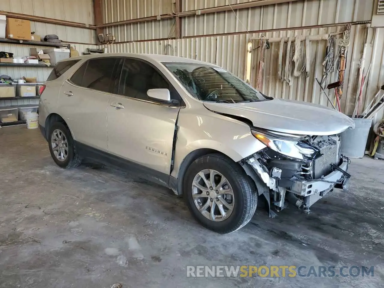 4 Photograph of a damaged car 3GNAXKEV4LS579580 CHEVROLET EQUINOX 2020