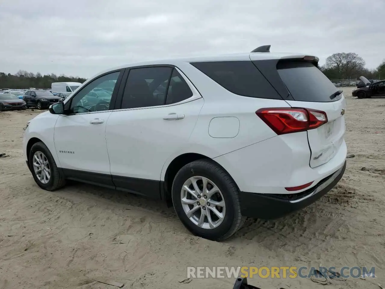 2 Photograph of a damaged car 3GNAXKEV4LS664838 CHEVROLET EQUINOX 2020
