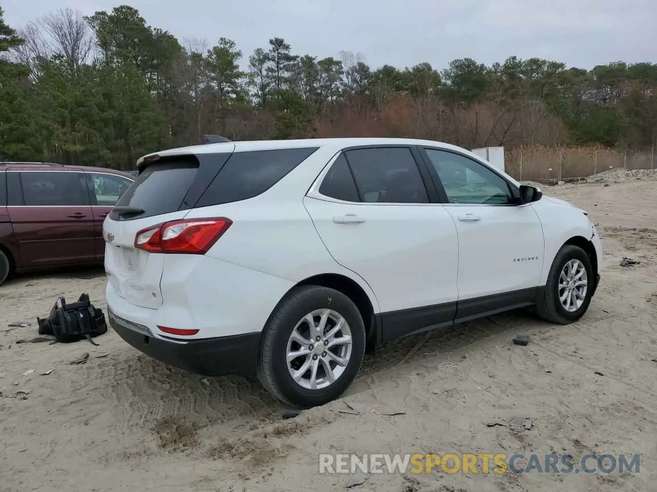 3 Photograph of a damaged car 3GNAXKEV4LS664838 CHEVROLET EQUINOX 2020