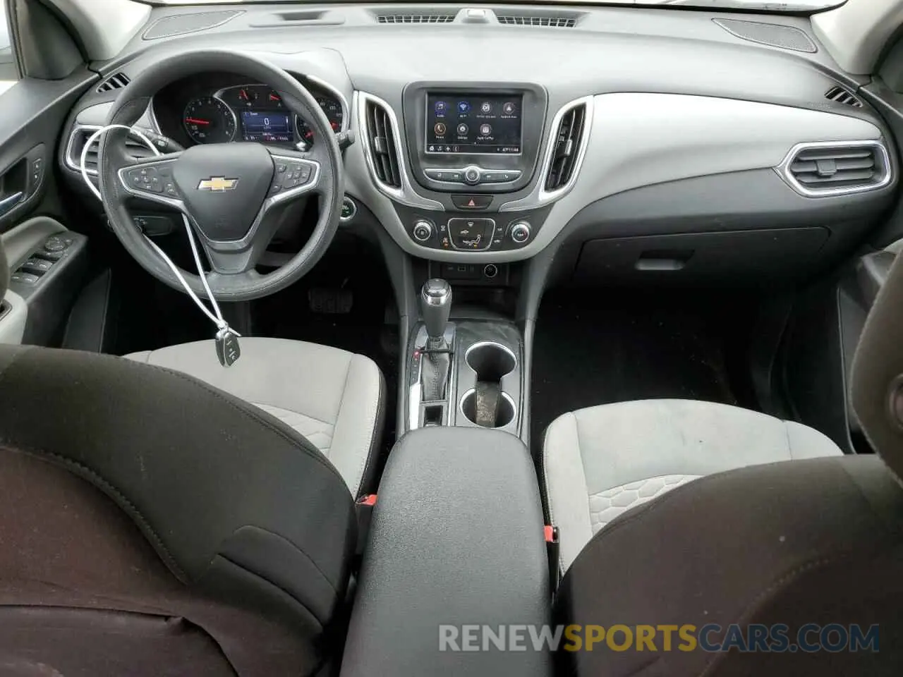 8 Photograph of a damaged car 3GNAXKEV4LS664838 CHEVROLET EQUINOX 2020