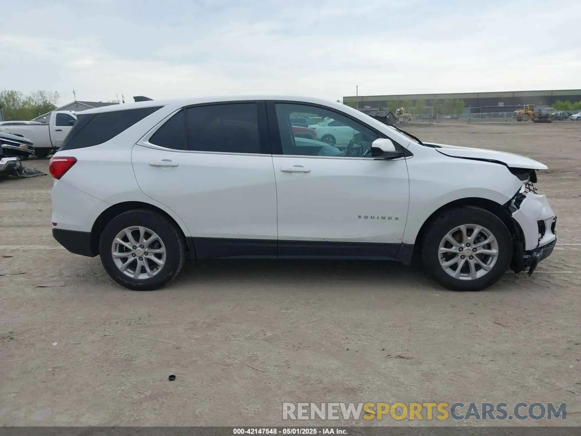 12 Photograph of a damaged car 3GNAXKEV4LS692641 CHEVROLET EQUINOX 2020