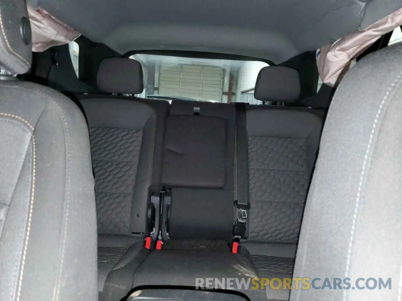 10 Photograph of a damaged car 3GNAXKEV5LL152757 CHEVROLET EQUINOX 2020