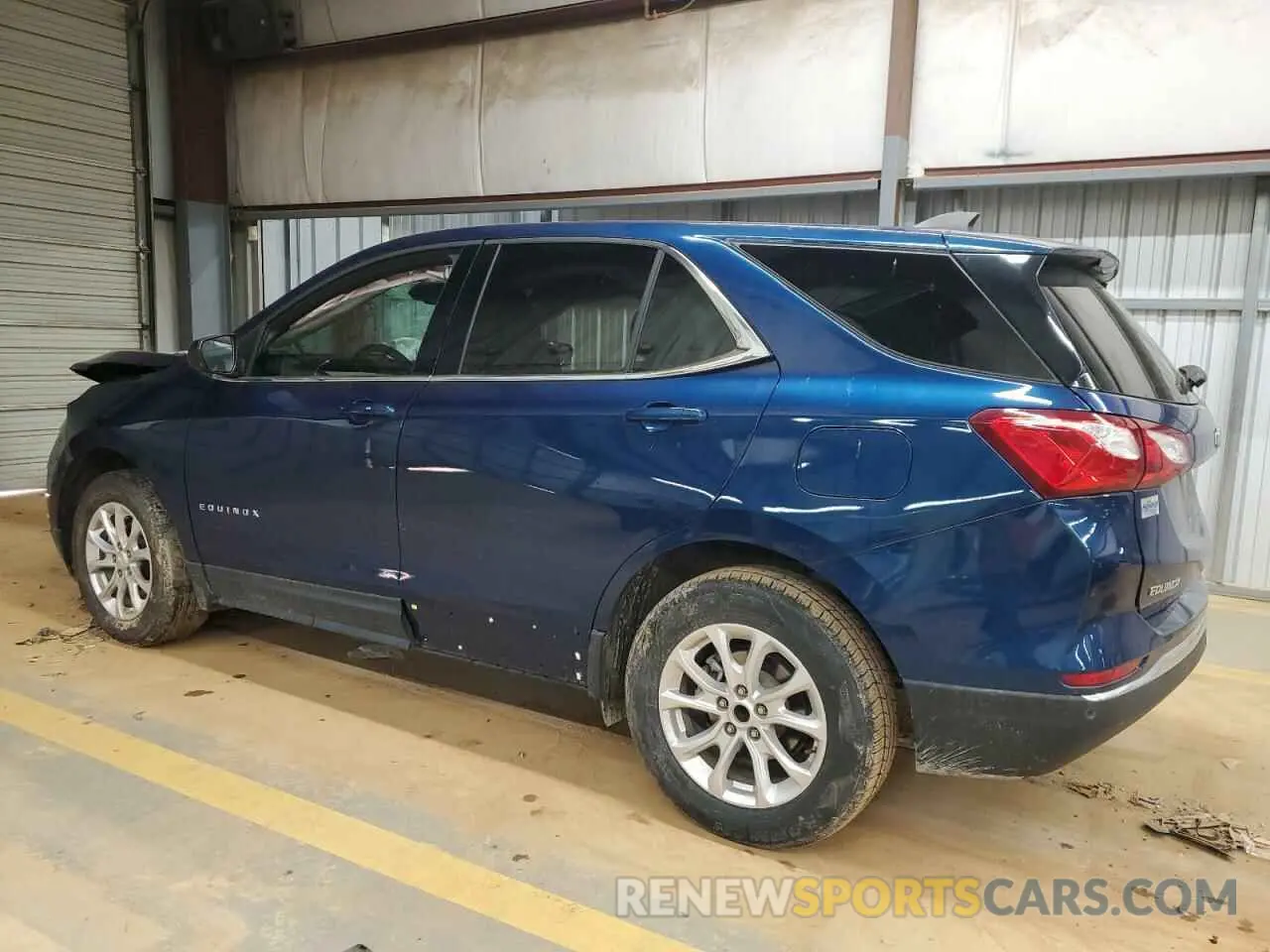 2 Photograph of a damaged car 3GNAXKEV5LL152757 CHEVROLET EQUINOX 2020
