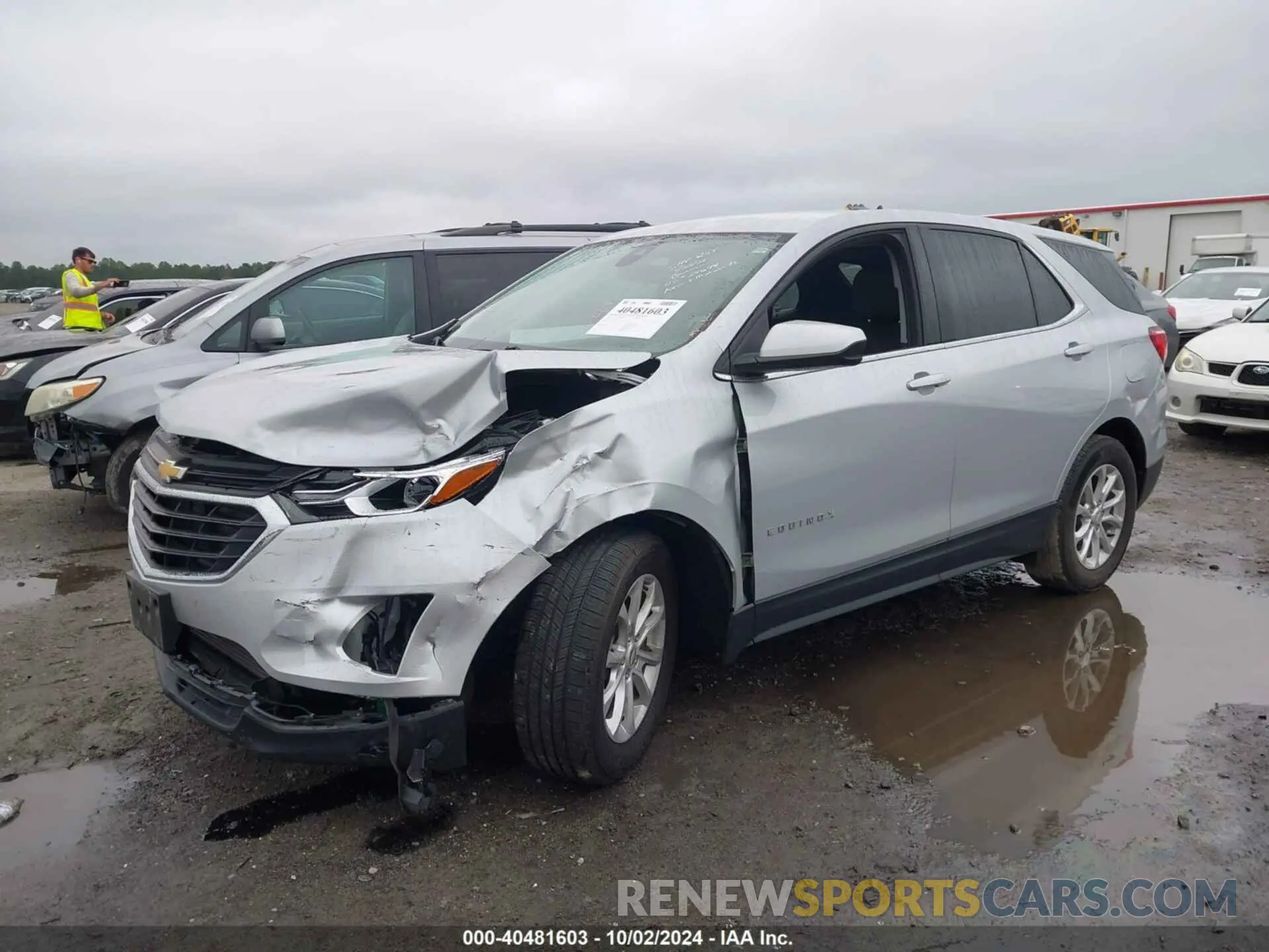 2 Photograph of a damaged car 3GNAXKEV5LL257220 CHEVROLET EQUINOX 2020