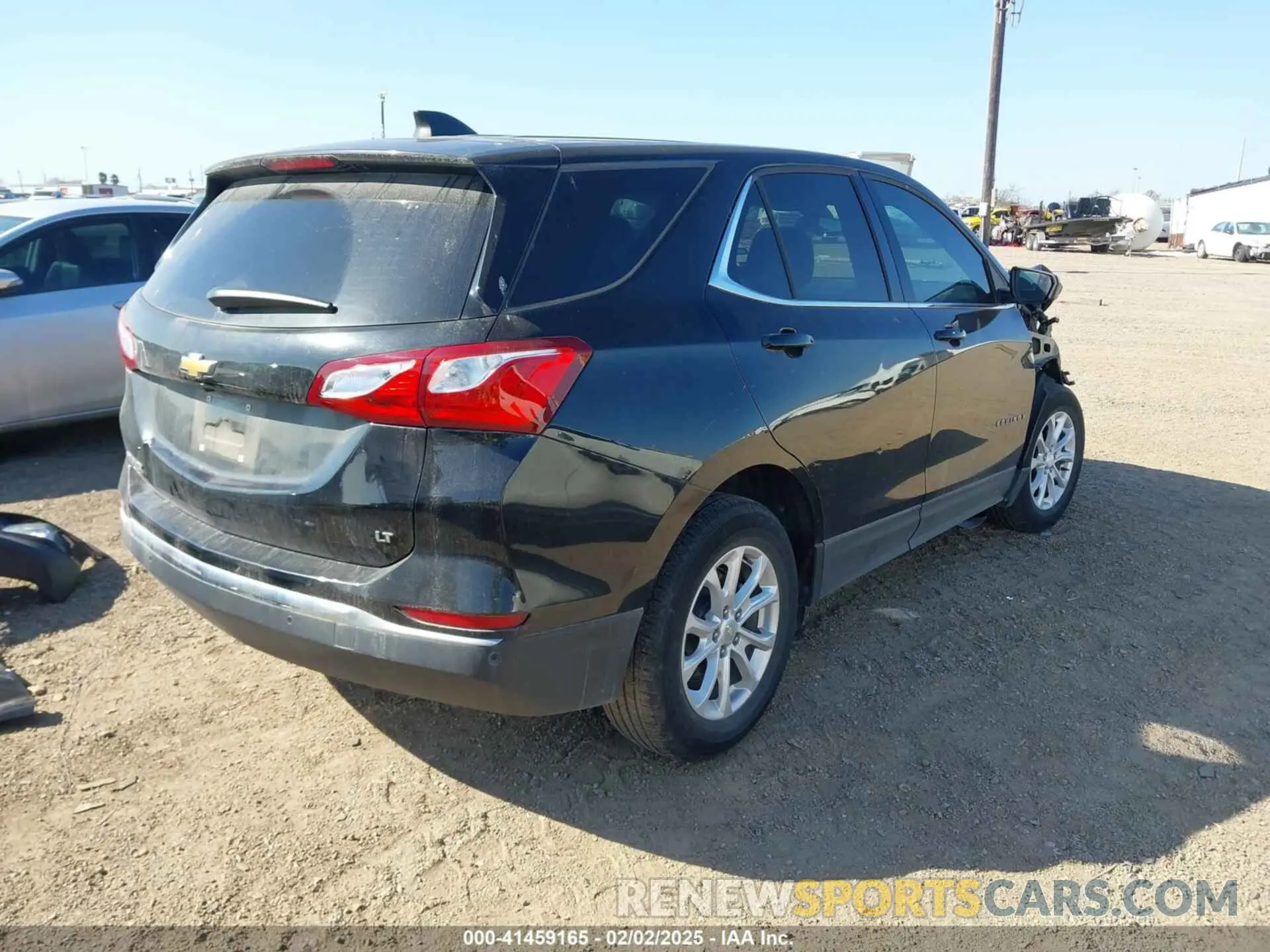 4 Photograph of a damaged car 3GNAXKEV5LL288547 CHEVROLET EQUINOX 2020