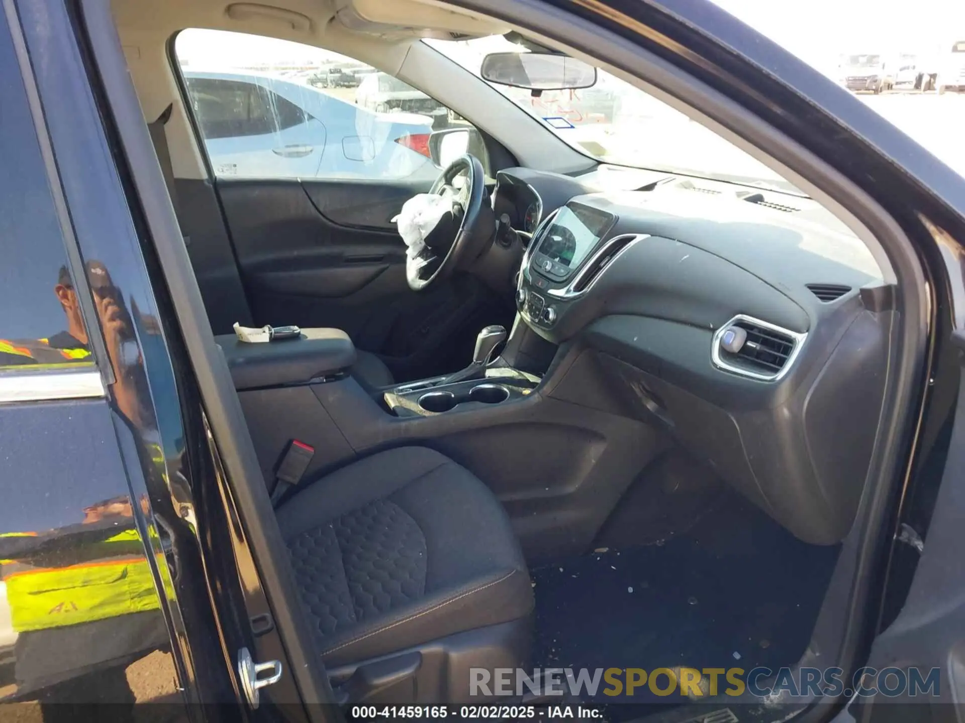 5 Photograph of a damaged car 3GNAXKEV5LL288547 CHEVROLET EQUINOX 2020