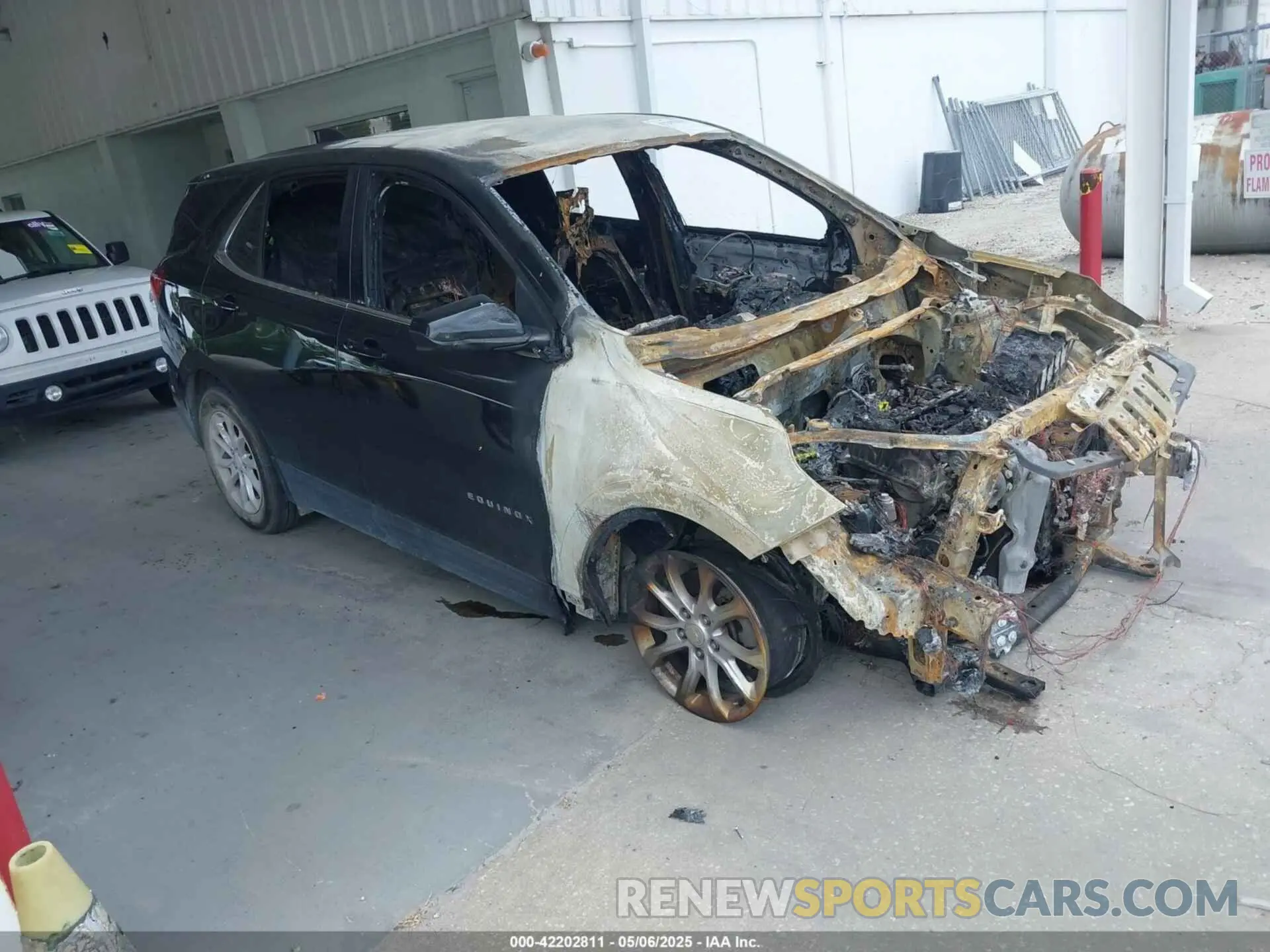 1 Photograph of a damaged car 3GNAXKEV5LL345281 CHEVROLET EQUINOX 2020