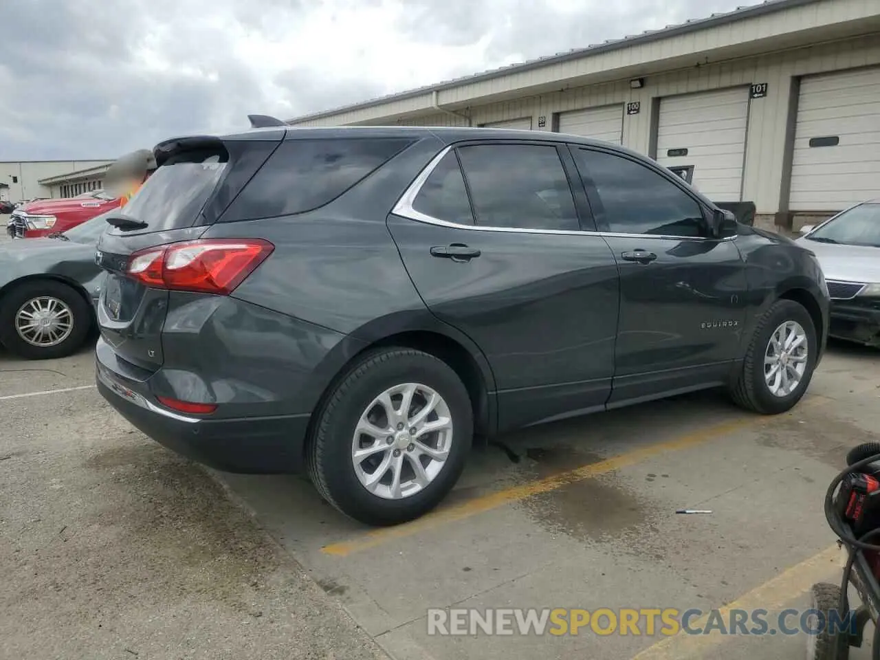 3 Photograph of a damaged car 3GNAXKEV5LS515578 CHEVROLET EQUINOX 2020